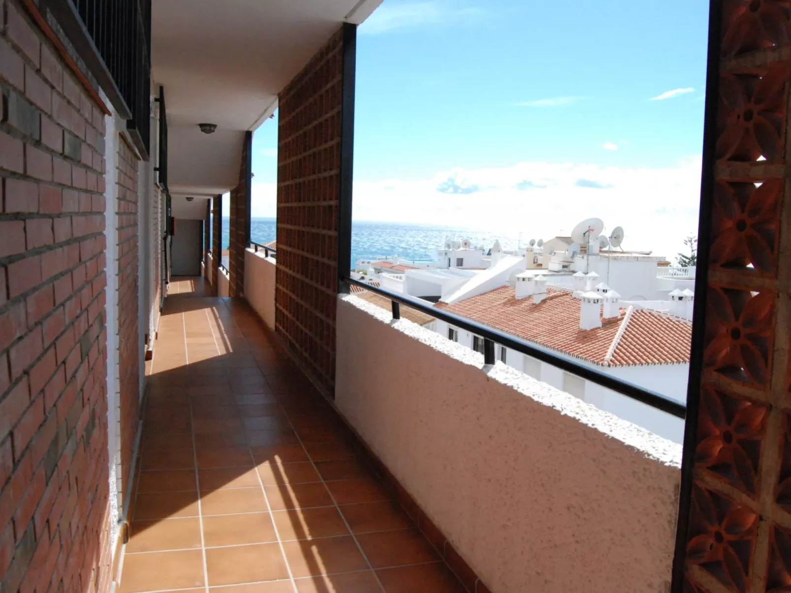 Carabeo 50 Apartment by Casasol - Outside