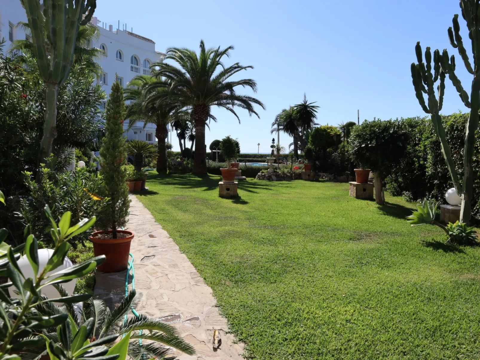 Stella Maris Beachfront 1B by Casasol - Dehors
