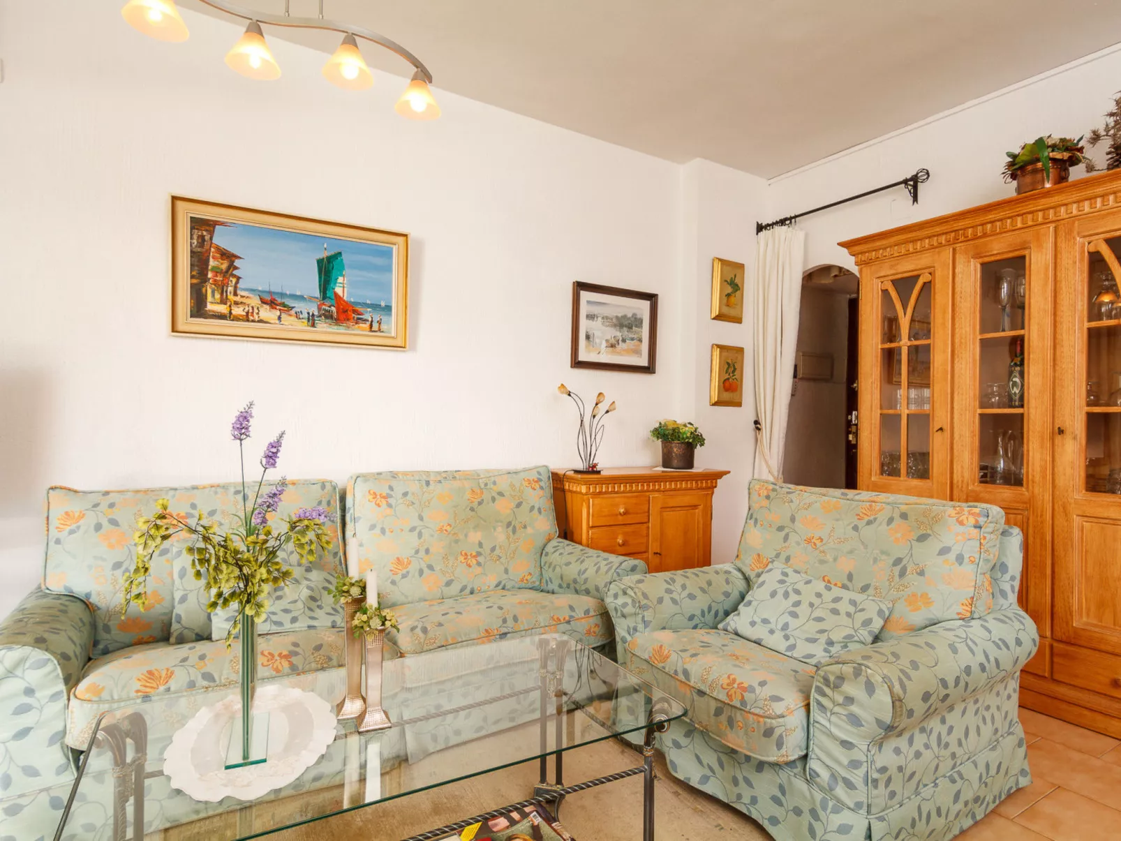 Carabeo 22 Apartment by Casasol - Inside