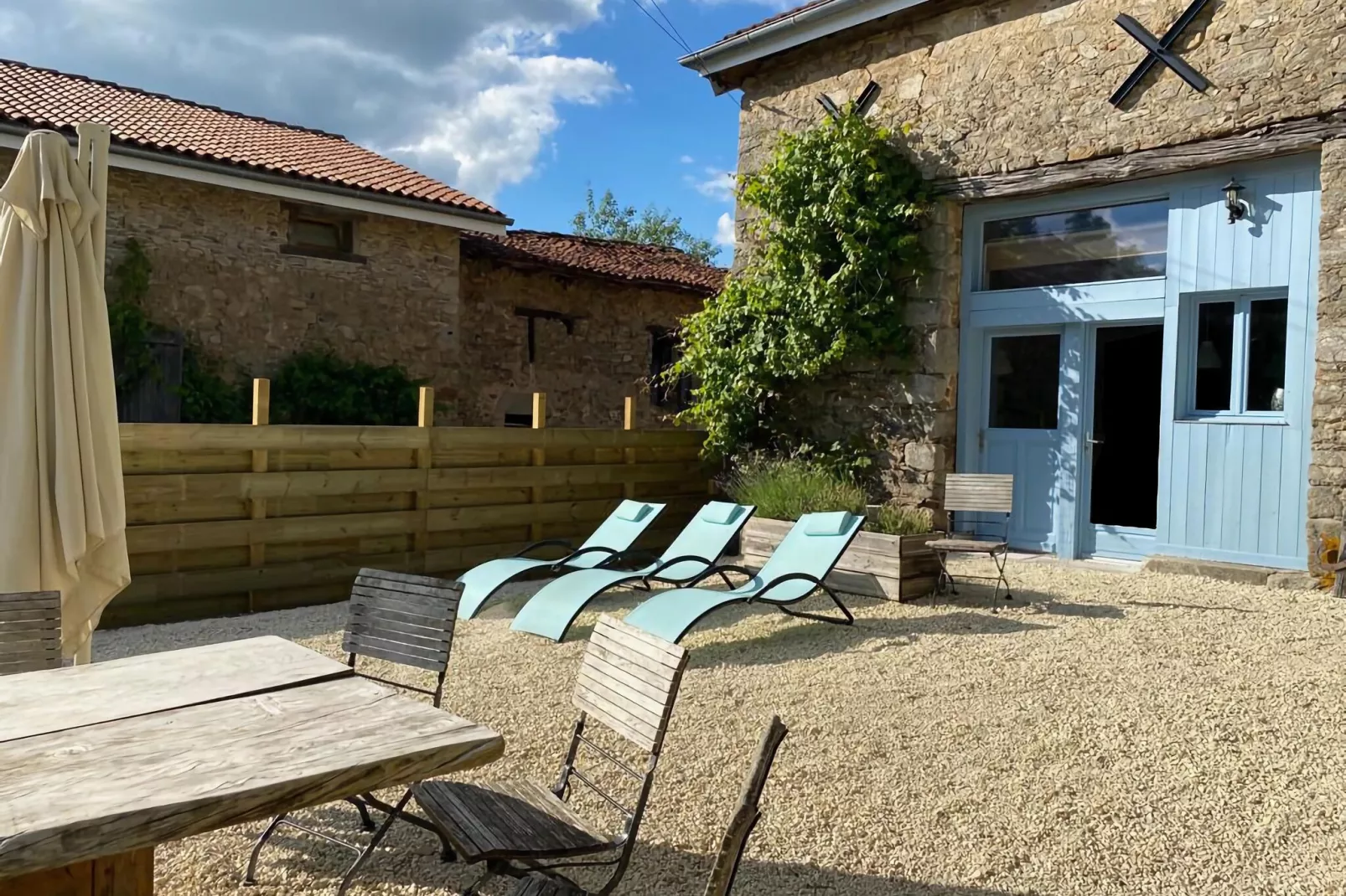 Le Manoir-Gardens summer