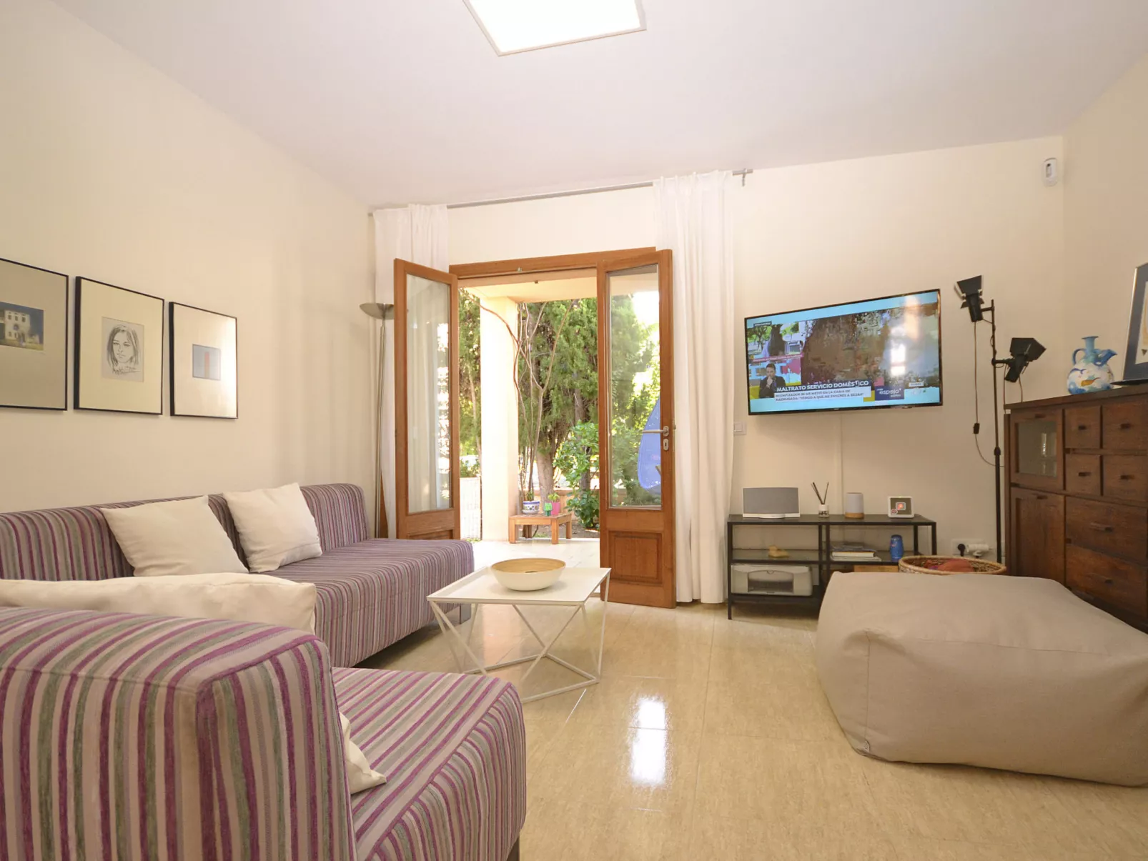 Amparo Luca - Drinnen