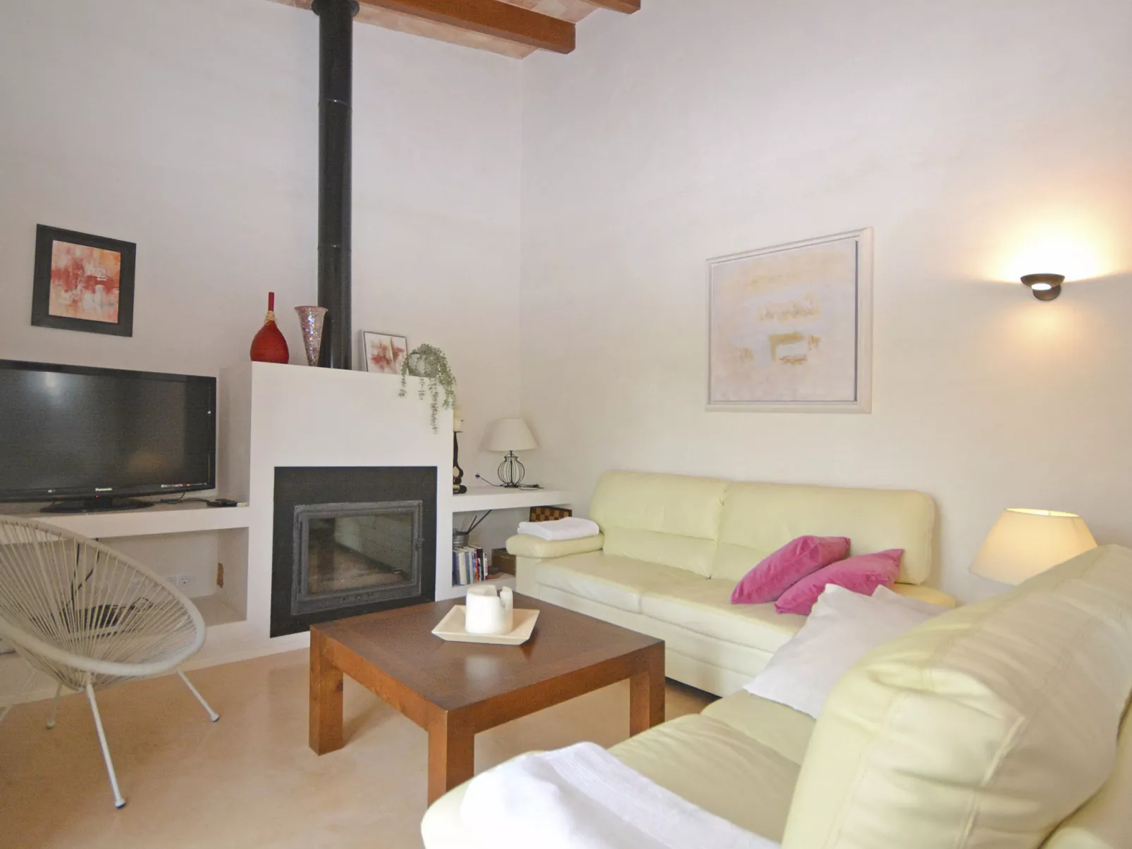 Es Romagueral - Inside