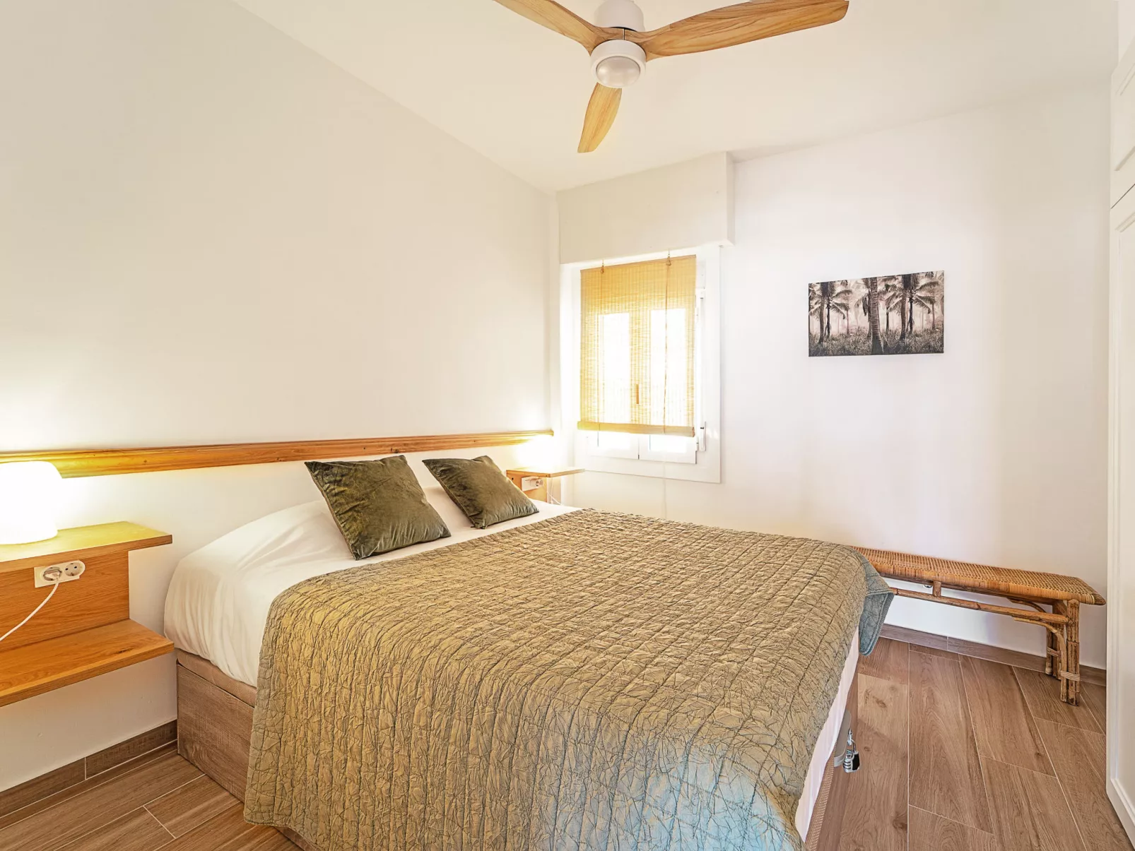 WELCS APARTAMENTO 143 EMP con vistas al canal - Inside