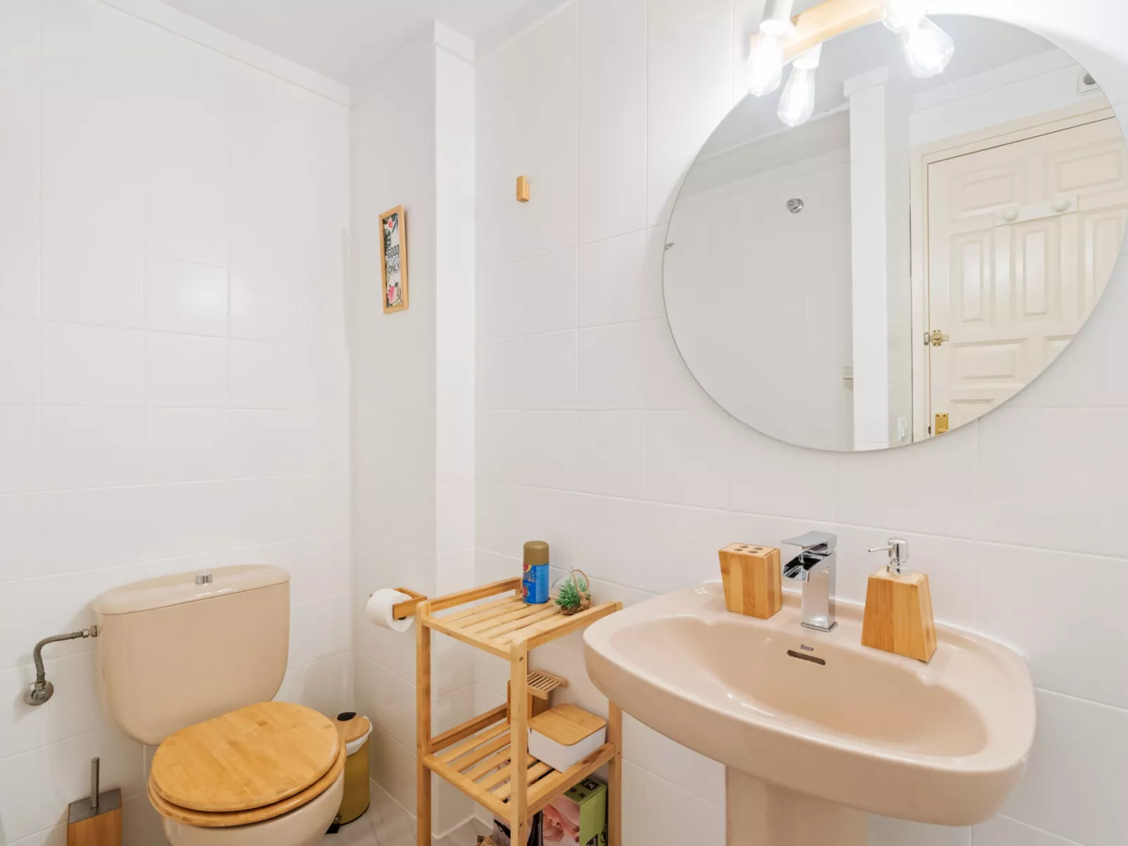 WELCS APARTAMENTO 055 EMP con terraza y vistas - Inside