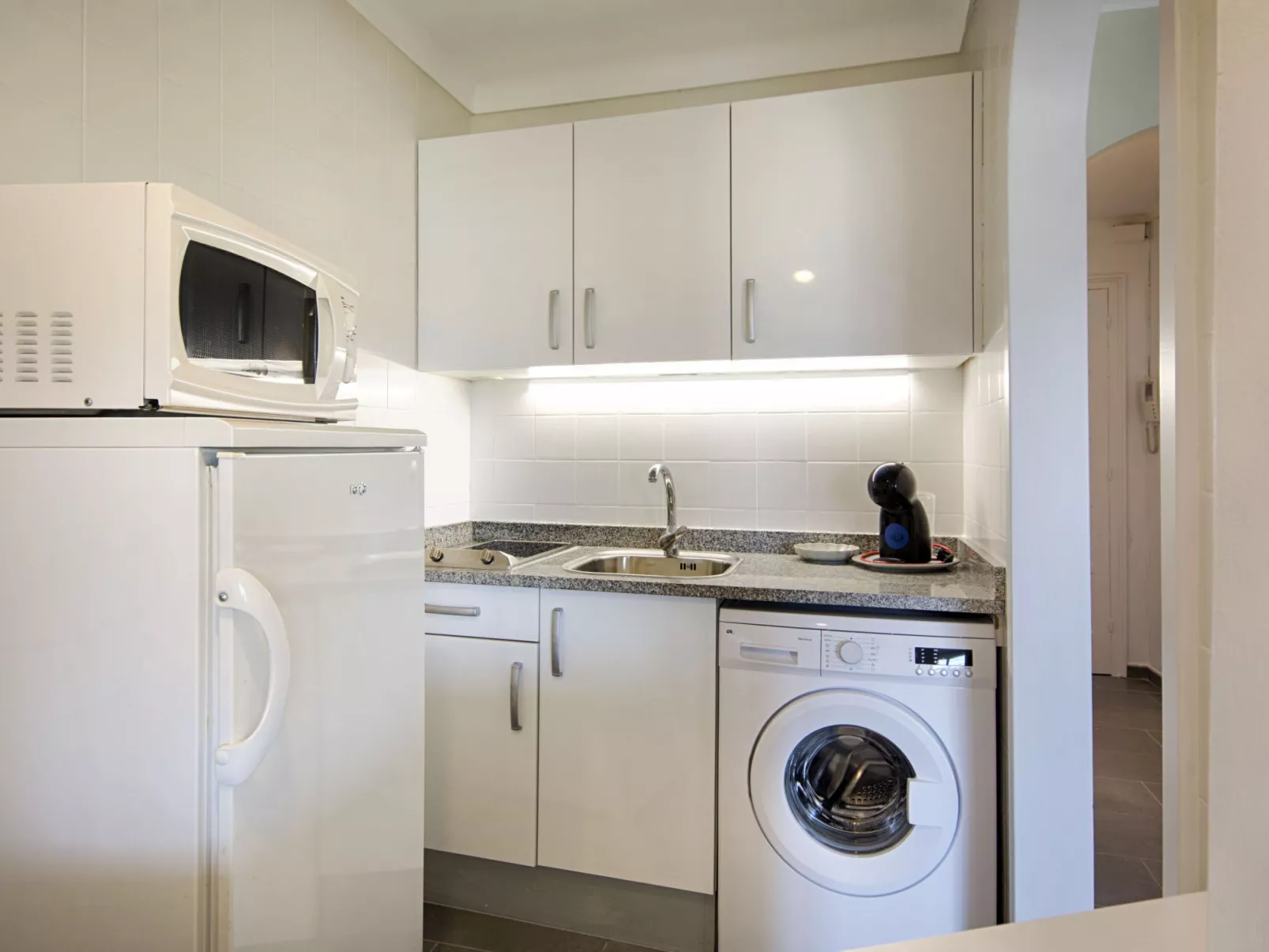 WELCS ESTUDIO PRECIOSO 049 EMP Frente al mar - Drinnen