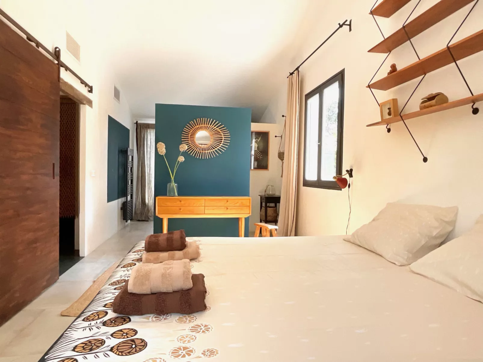 LA CADENIERE - Dedans