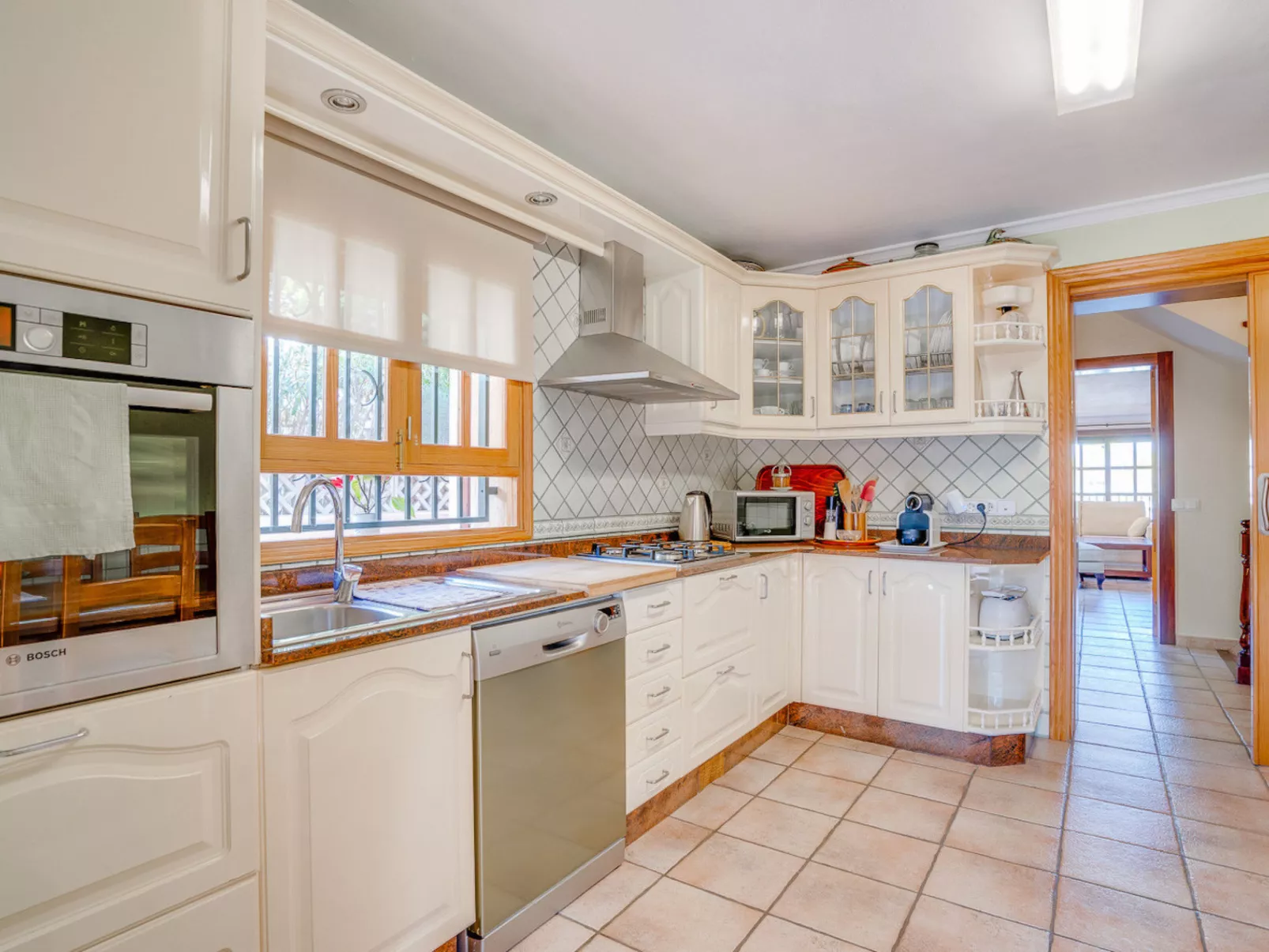 VILLA PORTALS NOUS by Priority Villas - Drinnen