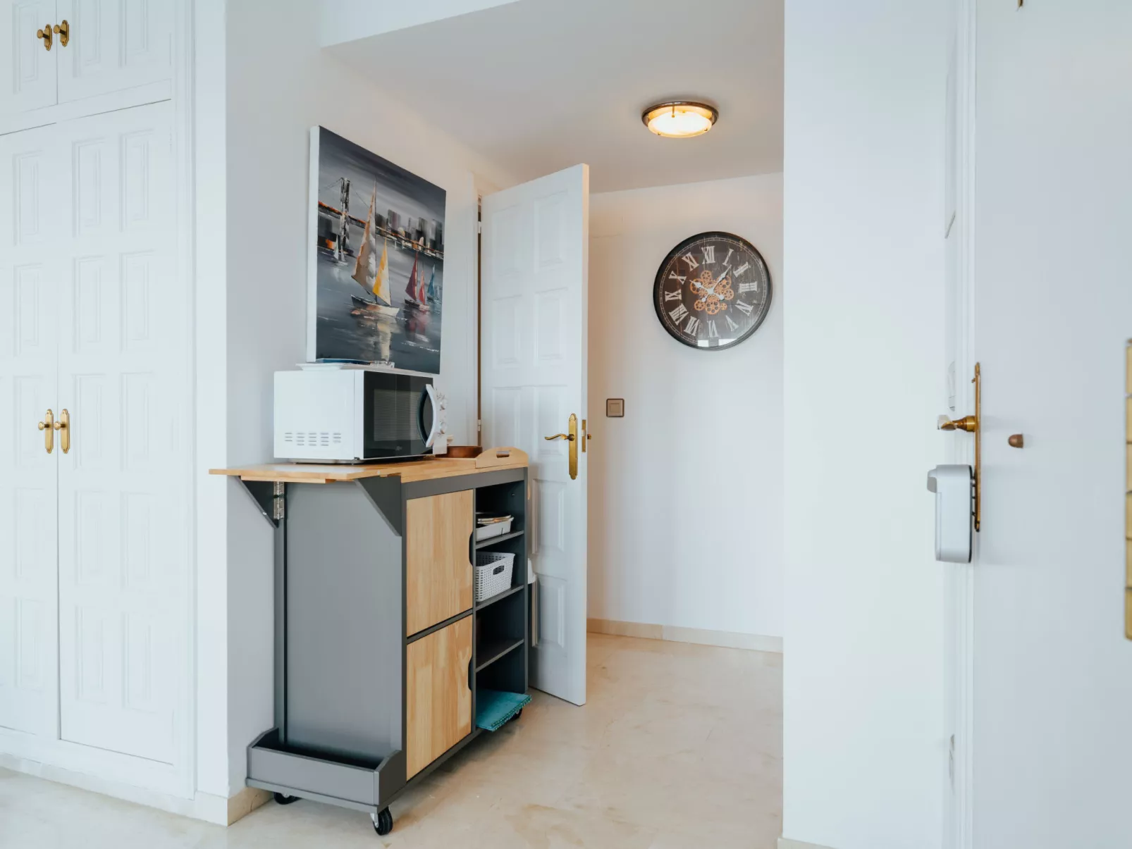 WELCS ESTUDIO 195 EMP con vistas al canal - Drinnen