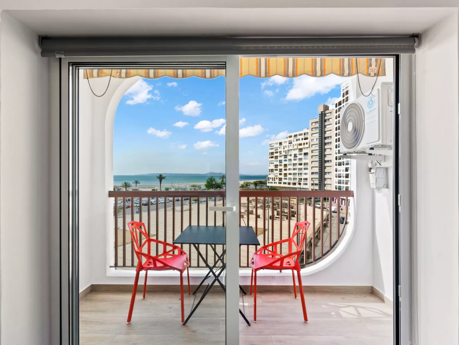 WELCS ESTUDIO 070 EMP frente al Mar - Draußen