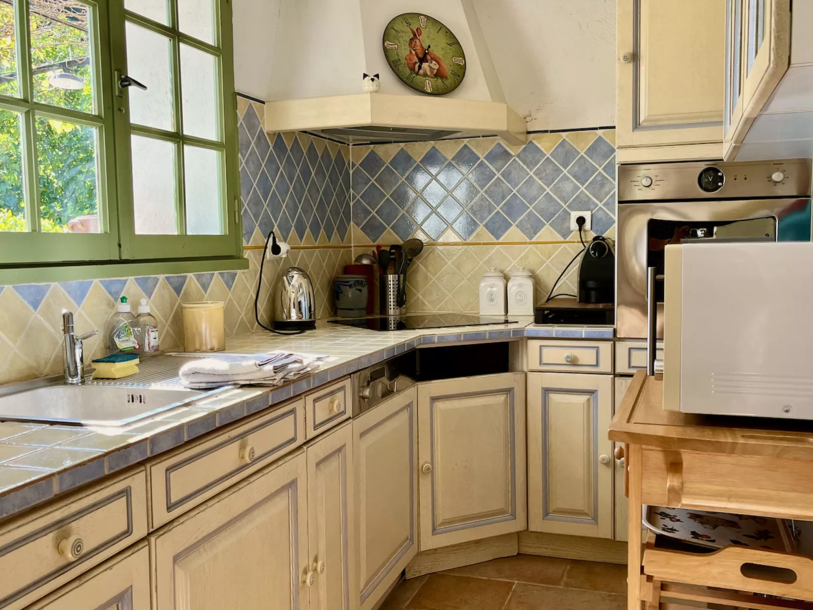 MAISON PERCHEE - Drinnen