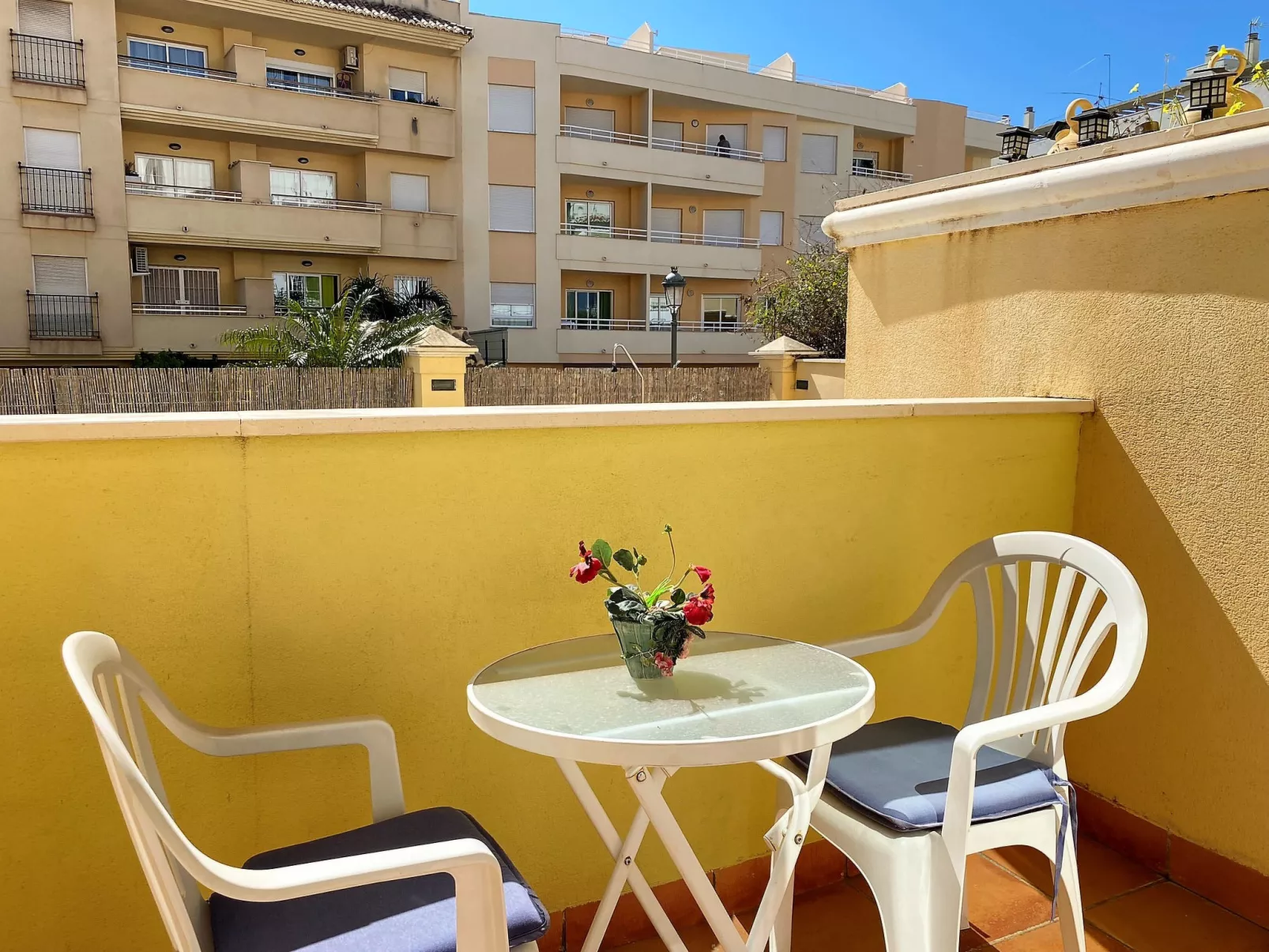 Triton Urban Apartment by Casasol - Outside