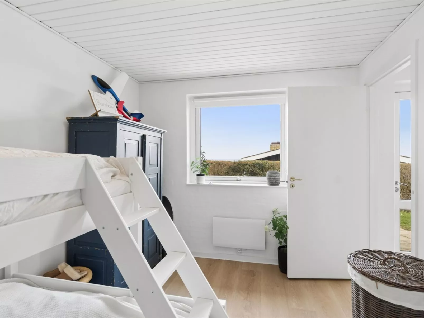 "Maksimilian" - 300m from the sea - Drinnen