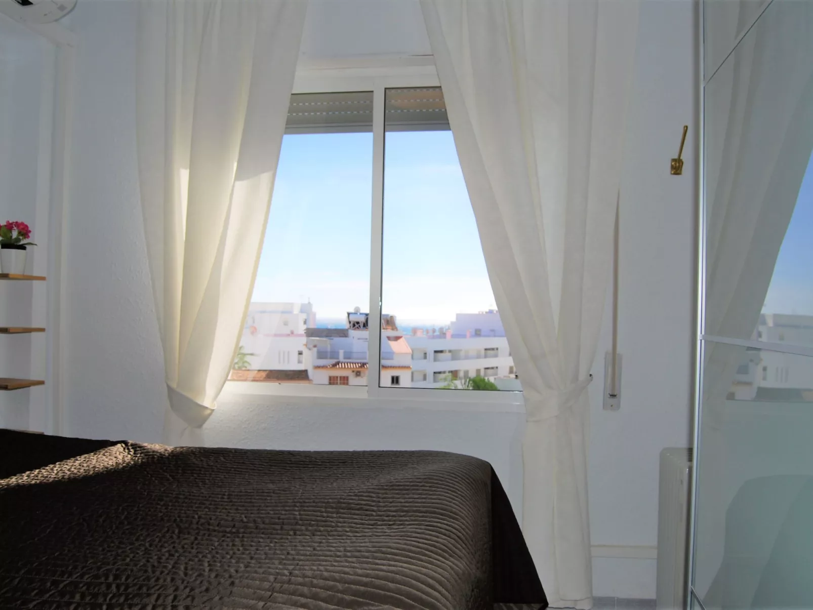 Coronado 124 Apartment by Casasol - Inside