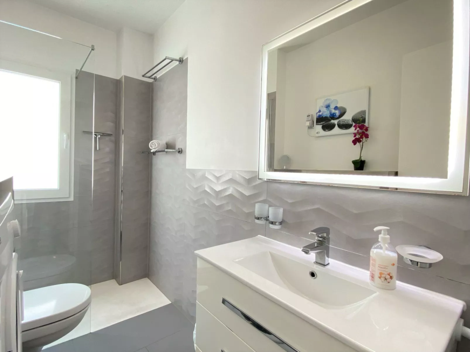 Stella Maris Beachfront 1A by Casasol - Dedans