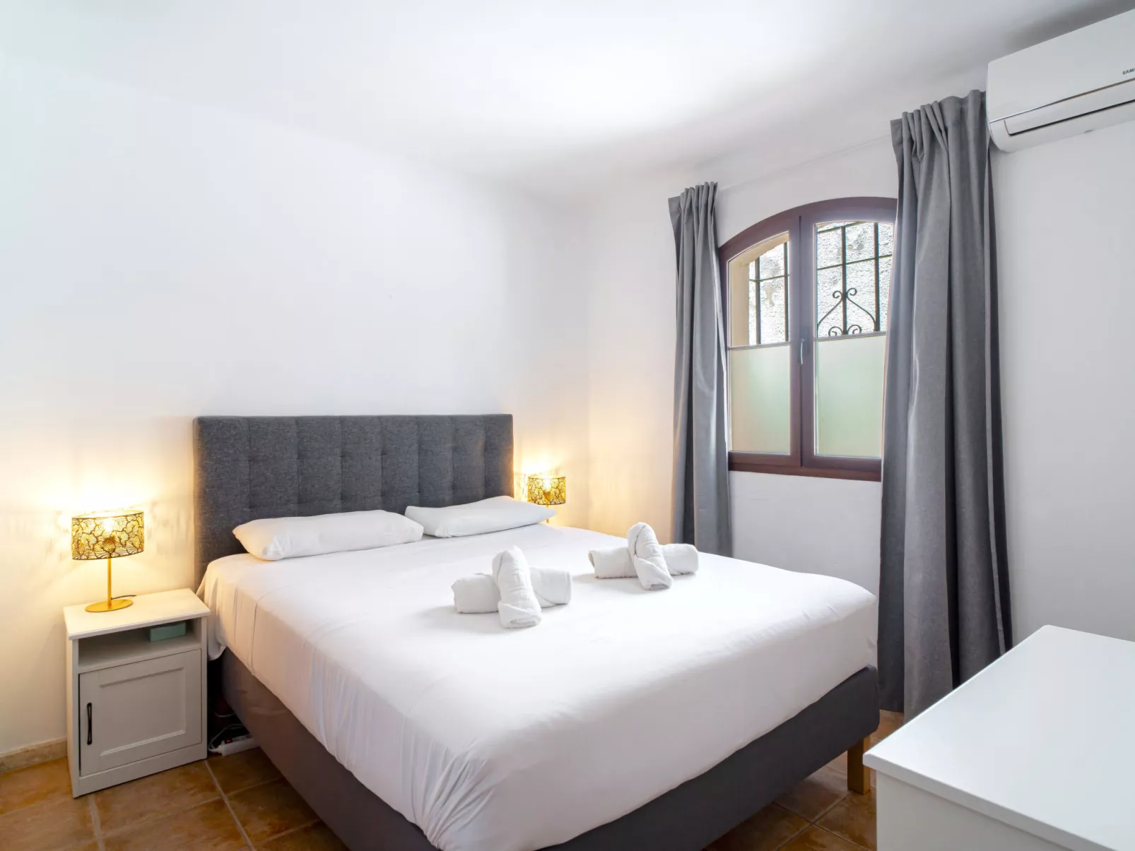 Hibiscos 72 Deluxe by Casasol - Drinnen