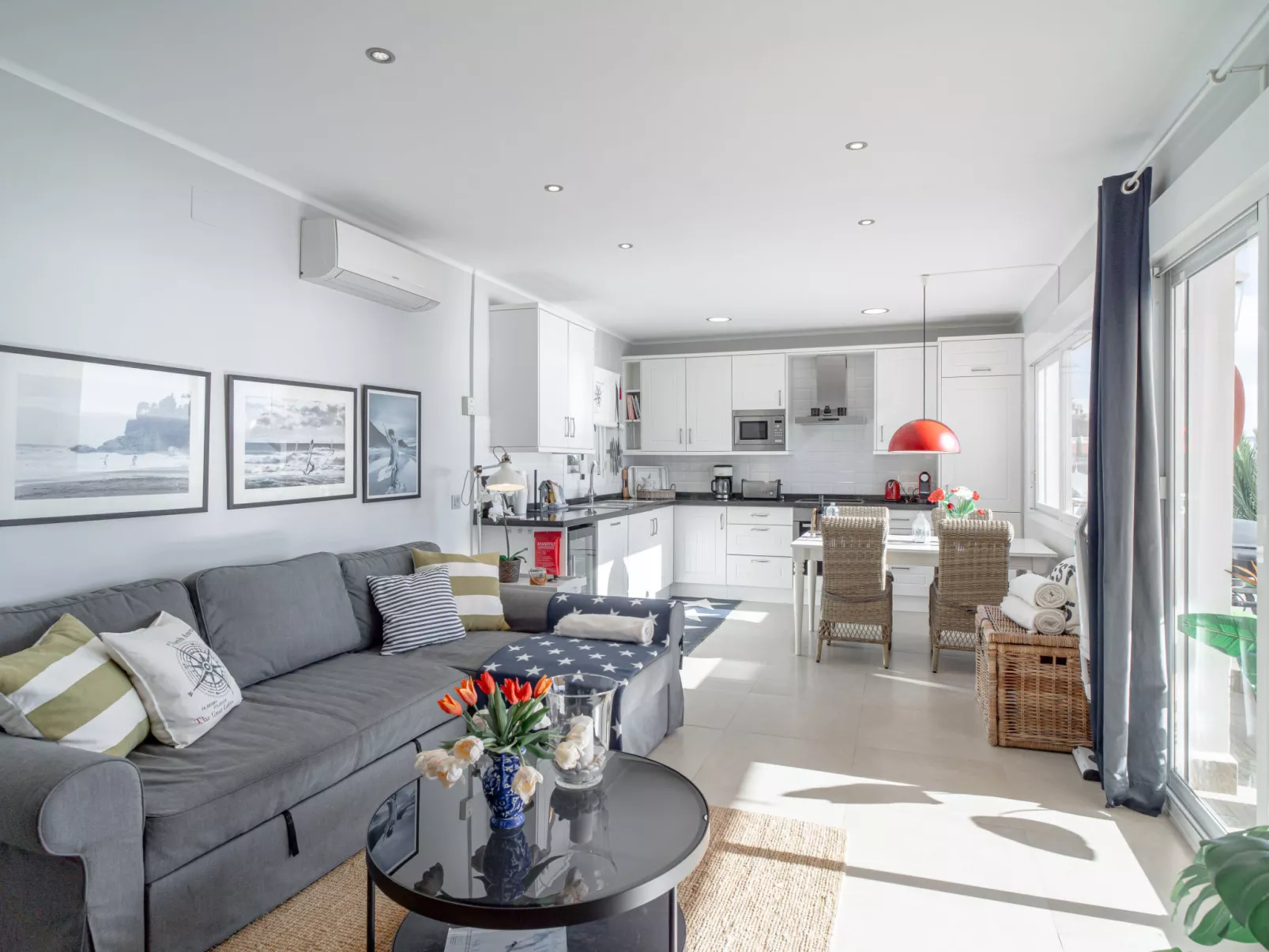 Vistas del Mar by Casasol - Inside