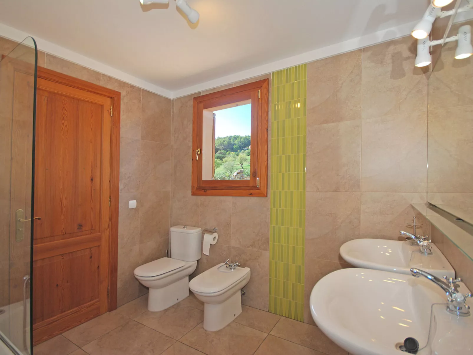 Pla de ses rotes - Drinnen