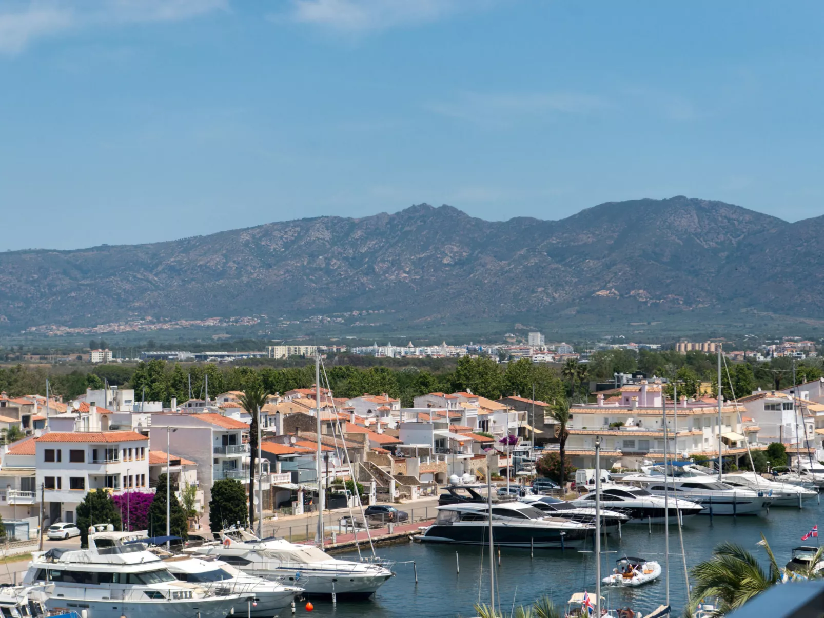 WELCS APARTAMENTO 264 EMP con vistas al canal - Draußen