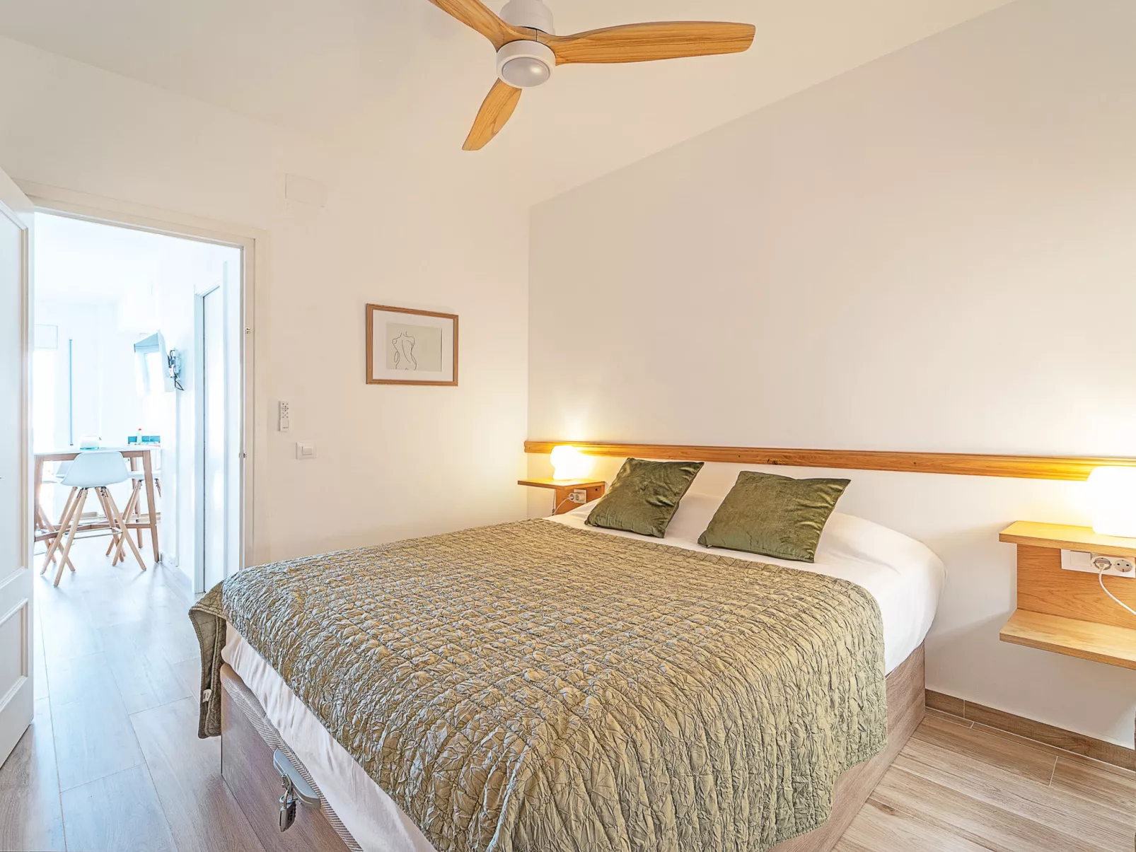 WELCS APARTAMENTO 143 EMP con vistas al canal - Inside