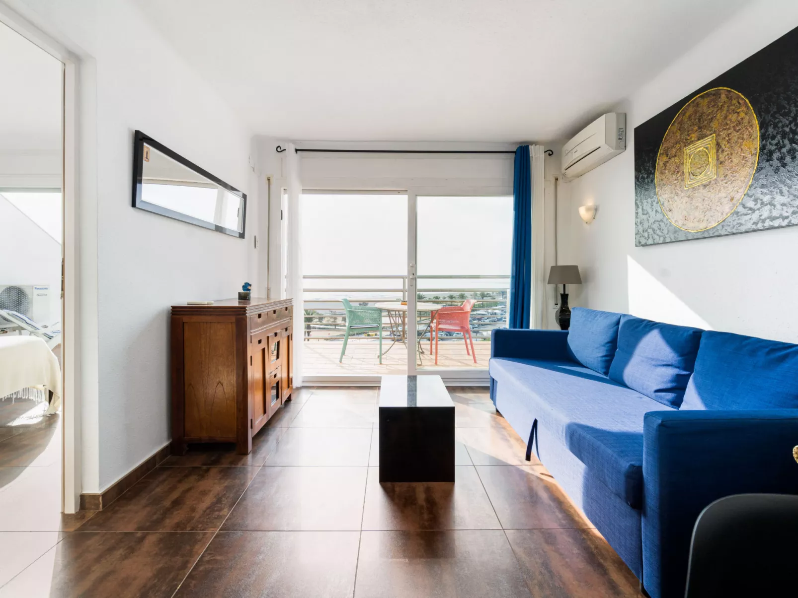 WELCS APARTAMENTO 221 EMP frente al mar - Drinnen