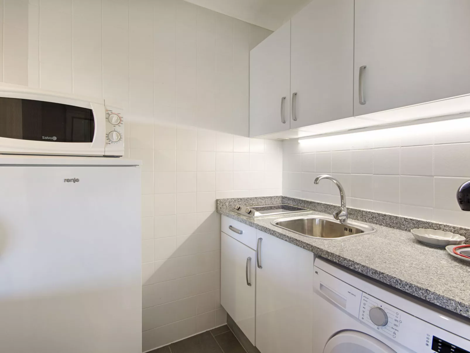 WELCS ESTUDIO PRECIOSO 049 EMP Frente al mar - Drinnen