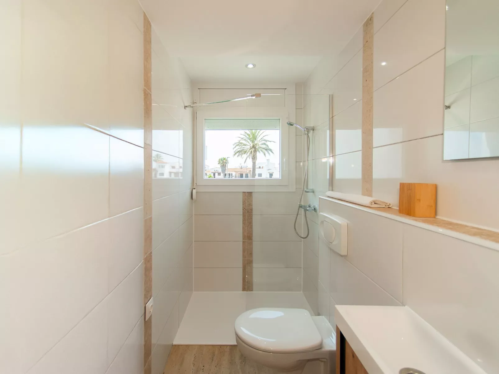 WELCS APARTAMENTO 263 EMP con vistas al canal - Drinnen