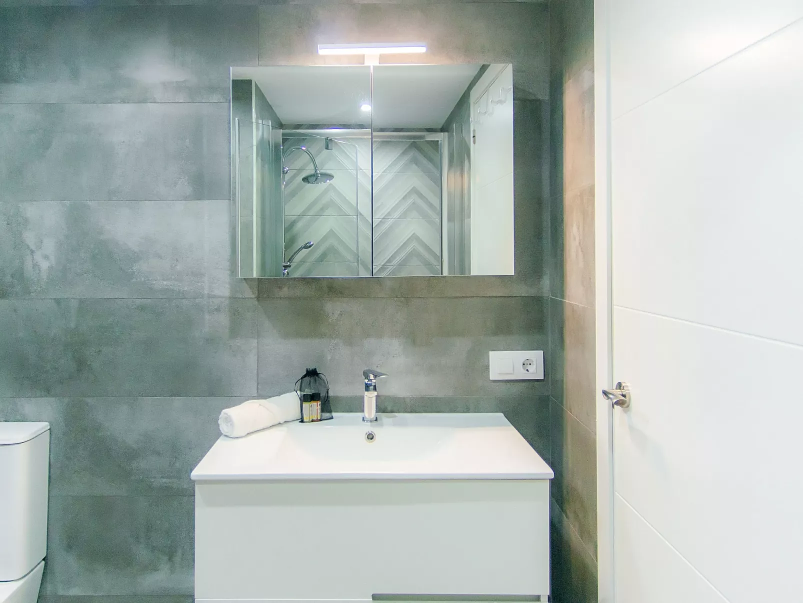 WELCS APARTAMENTO 255 EMP con terraza con vista - Drinnen