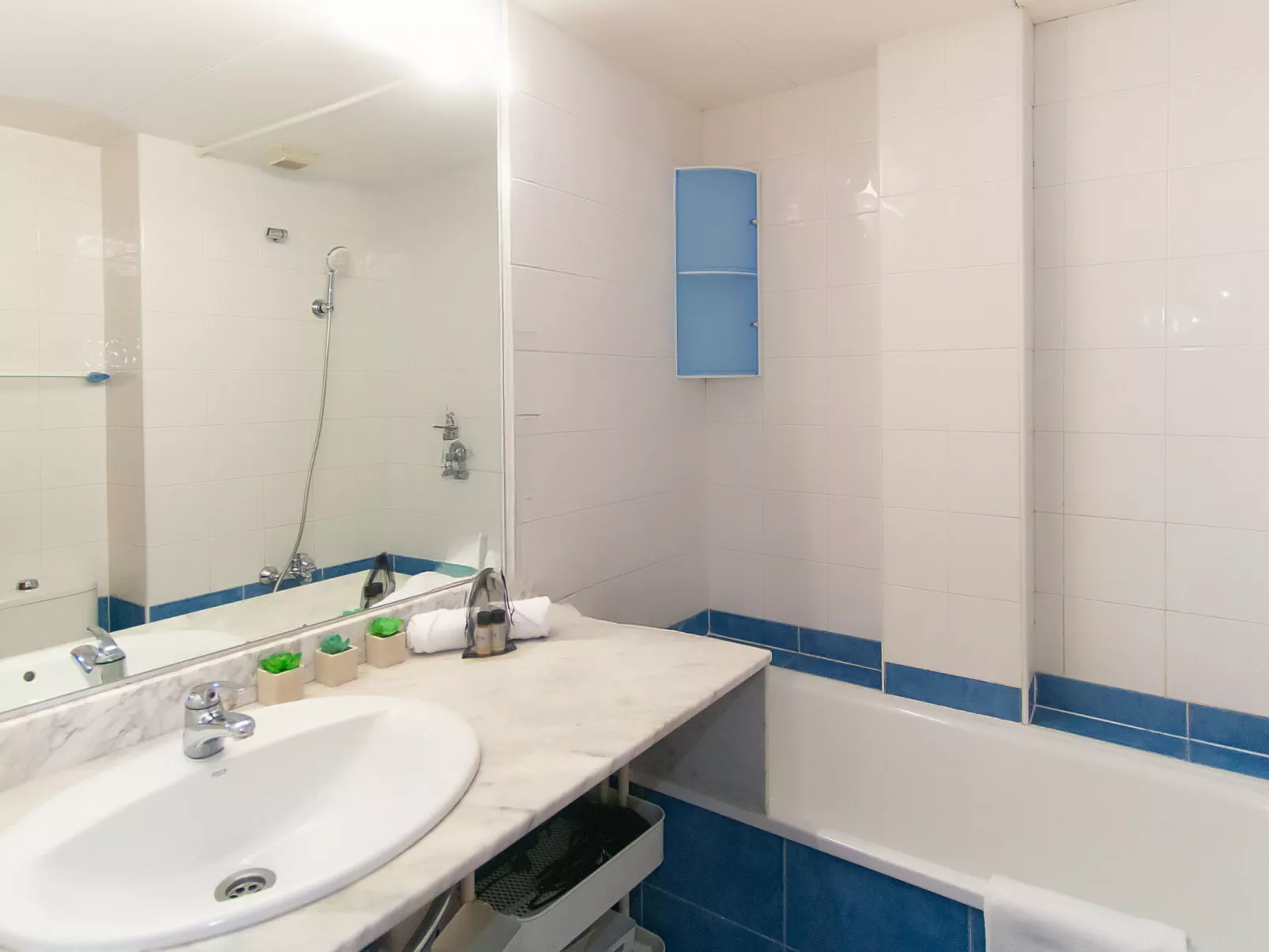 WELCS APARTAMENTO 254 EMP con vista al canal - Dedans