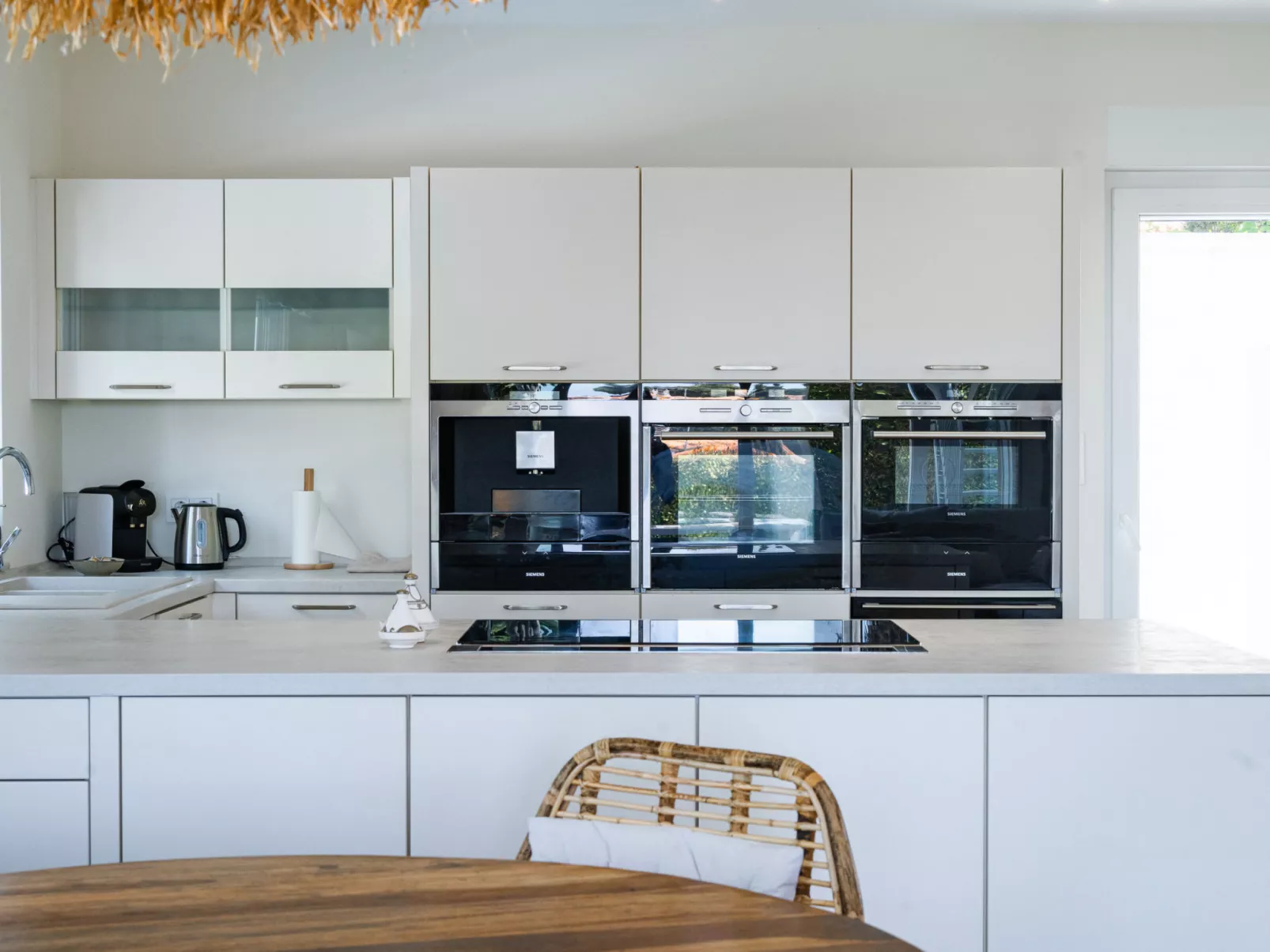 Villa Madrugada, beachside villa in Costabella - Dehors