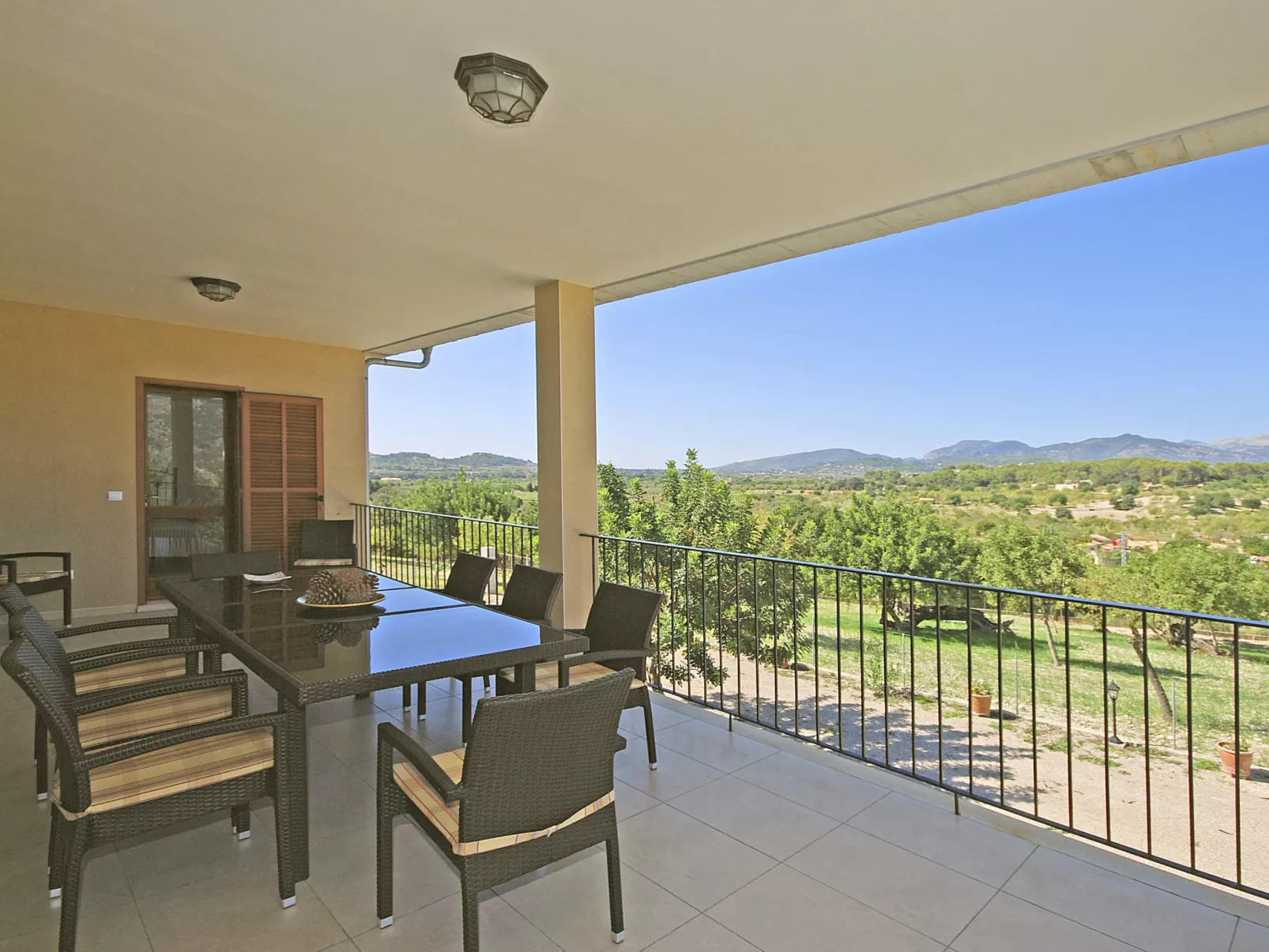 Blanquerna - Outside