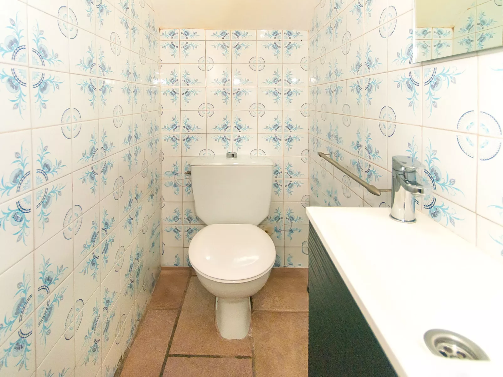 WELCS CASA  240 EMP con piscina y vista al canal - Drinnen