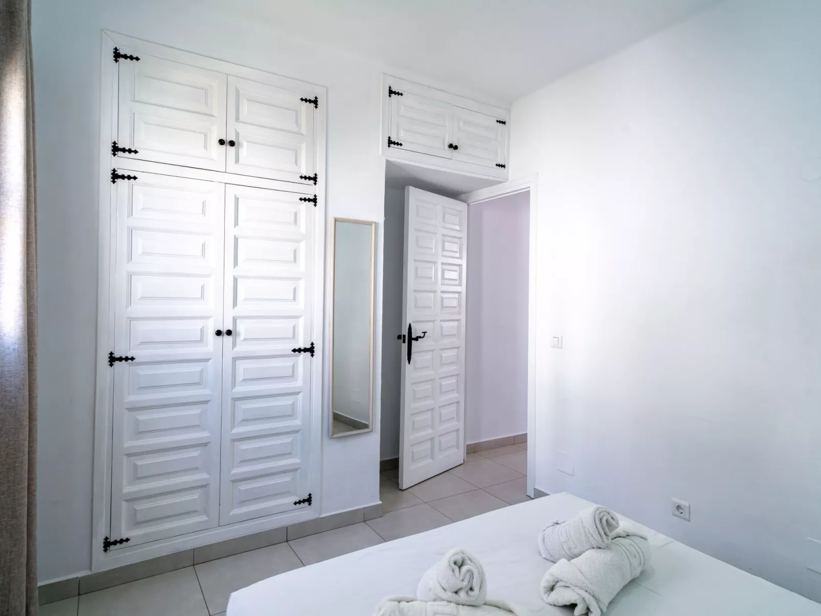 Hibiscos Seaview Terrace by Casasol - Inside