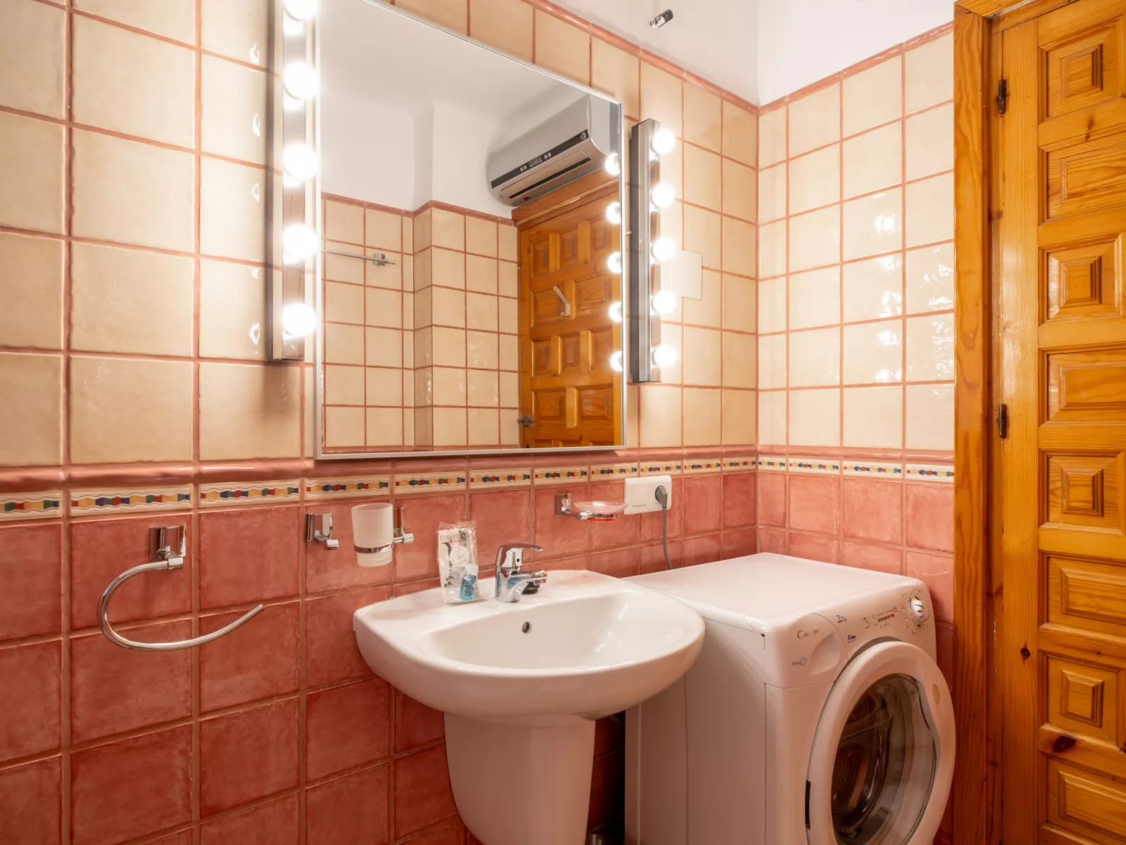 Capistrano Playa 715 by Casasol - Drinnen