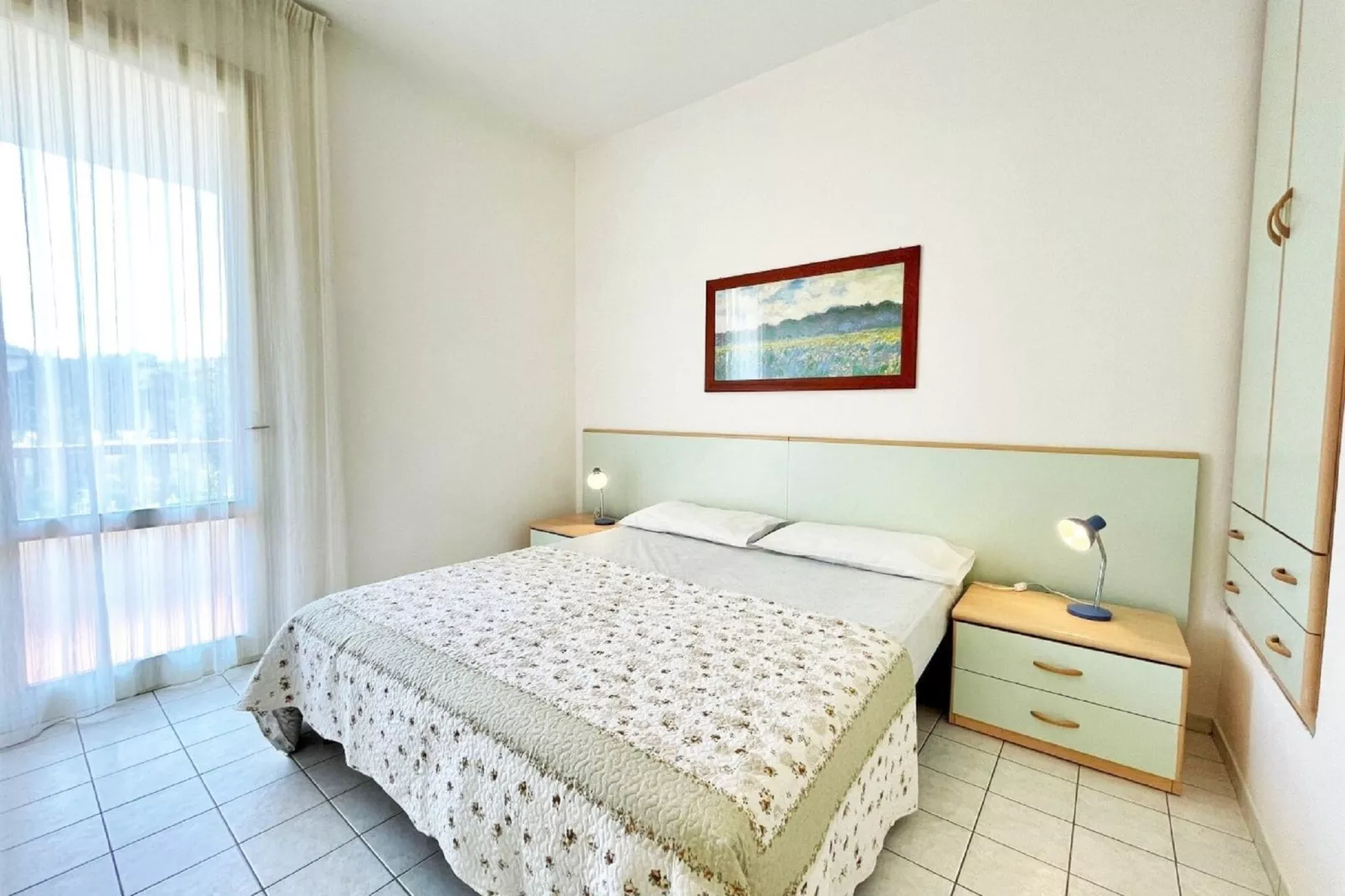 LN 32/95-Bedroom