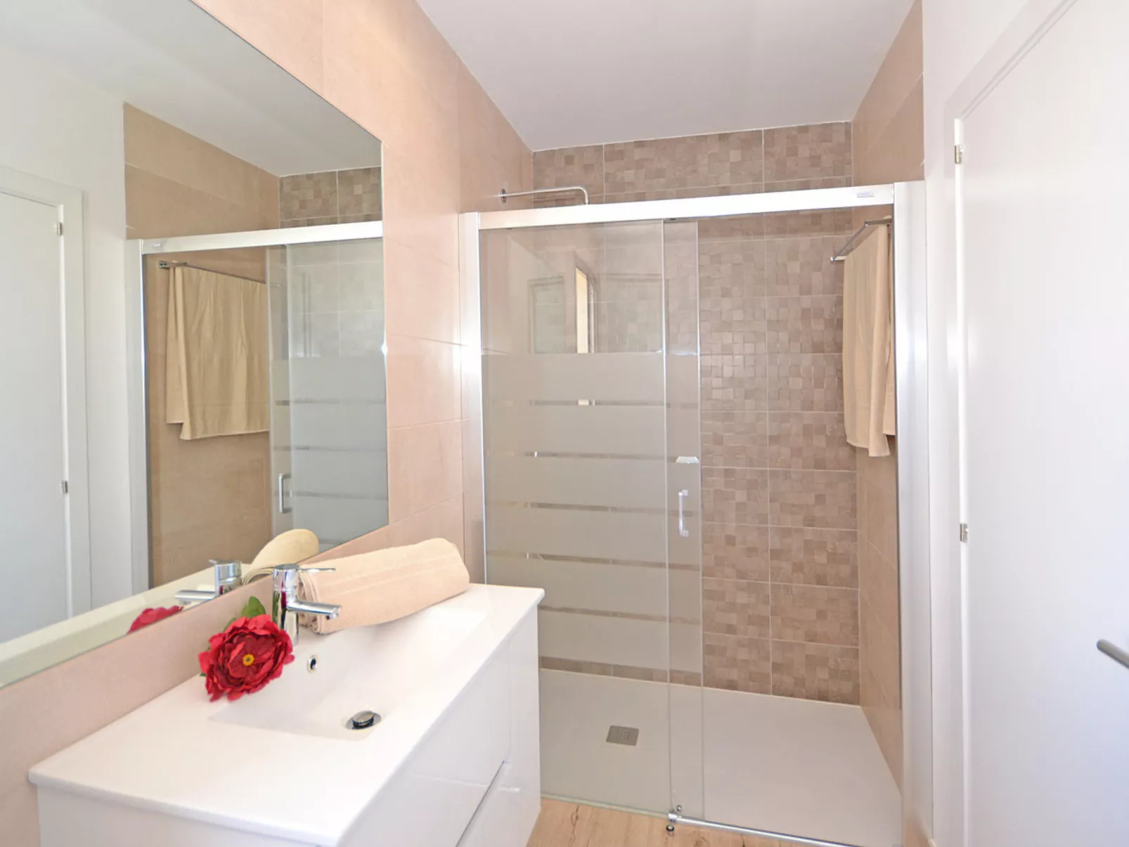 Ses Veyetes - Drinnen