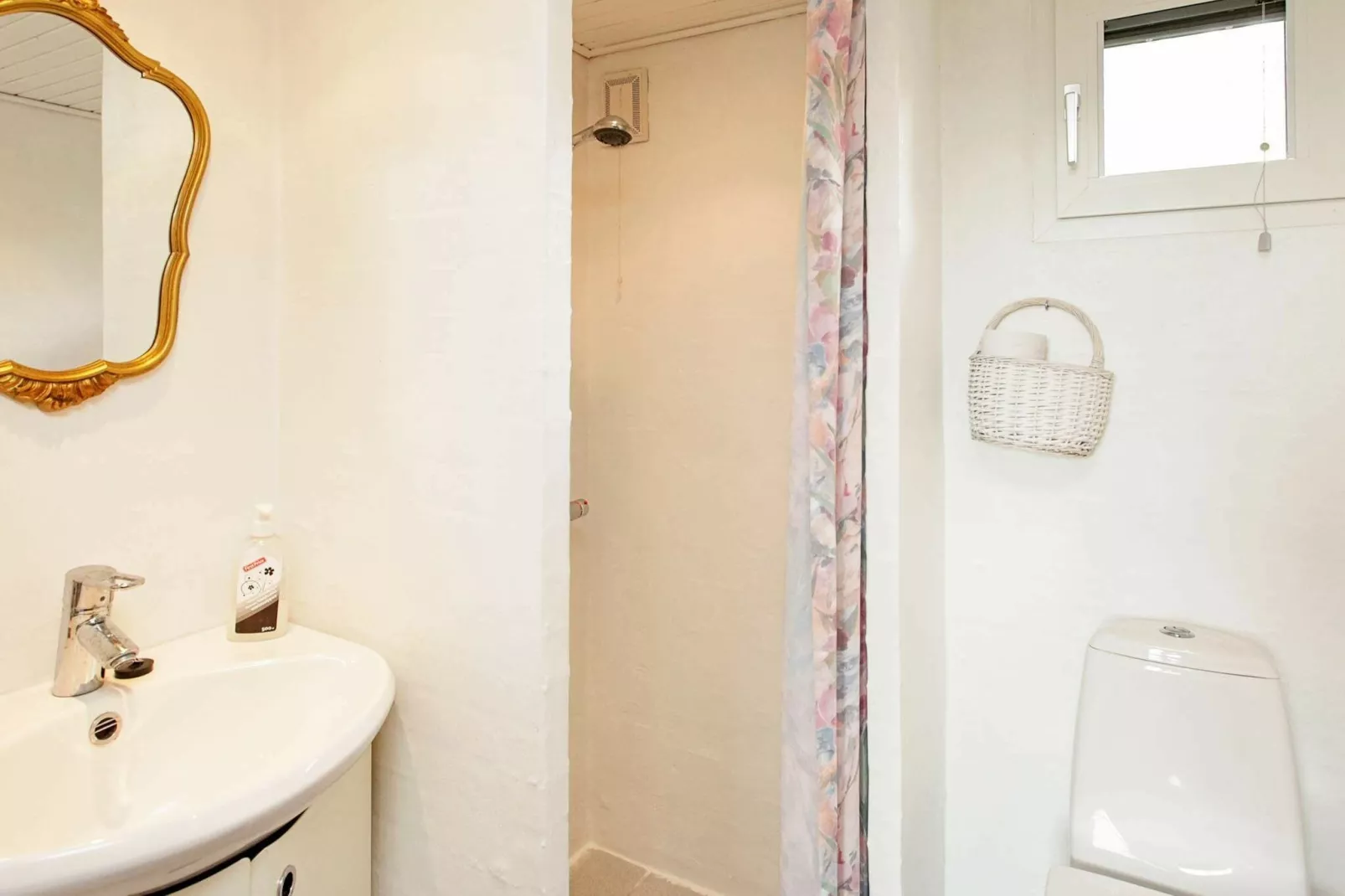 4 person holiday home in Struer-Indoor