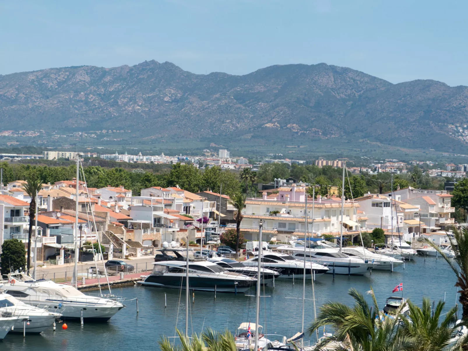 WELCS APARTAMENTO 264 EMP con vistas al canal - Draußen