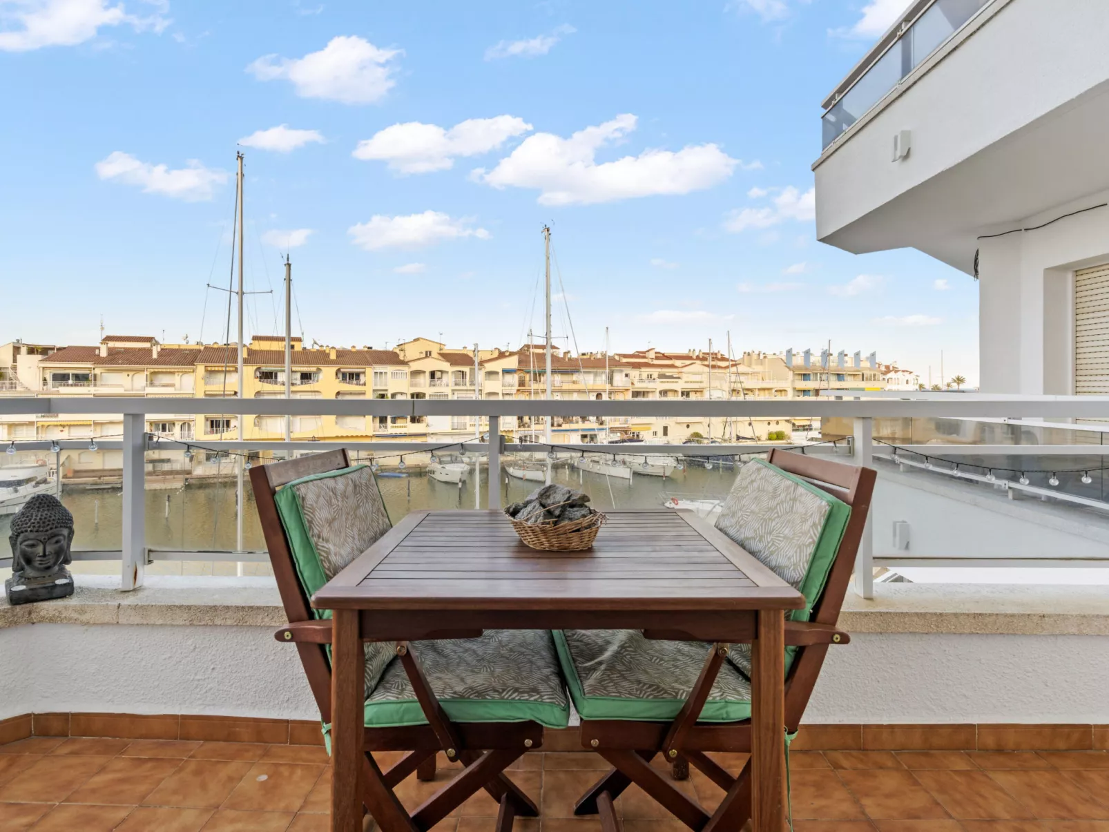 WELCS APARTAMENTO 055 EMP con terraza y vistas - Outside