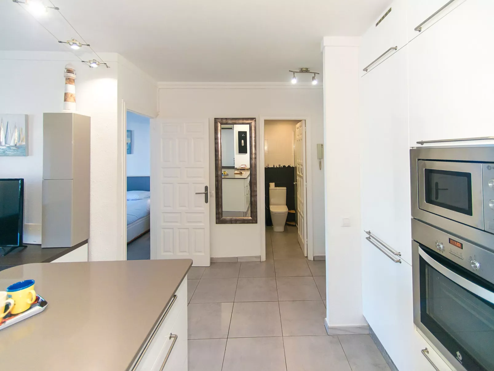 WELCS APARTAMENTO 059 EMP con vista al canal - Dedans