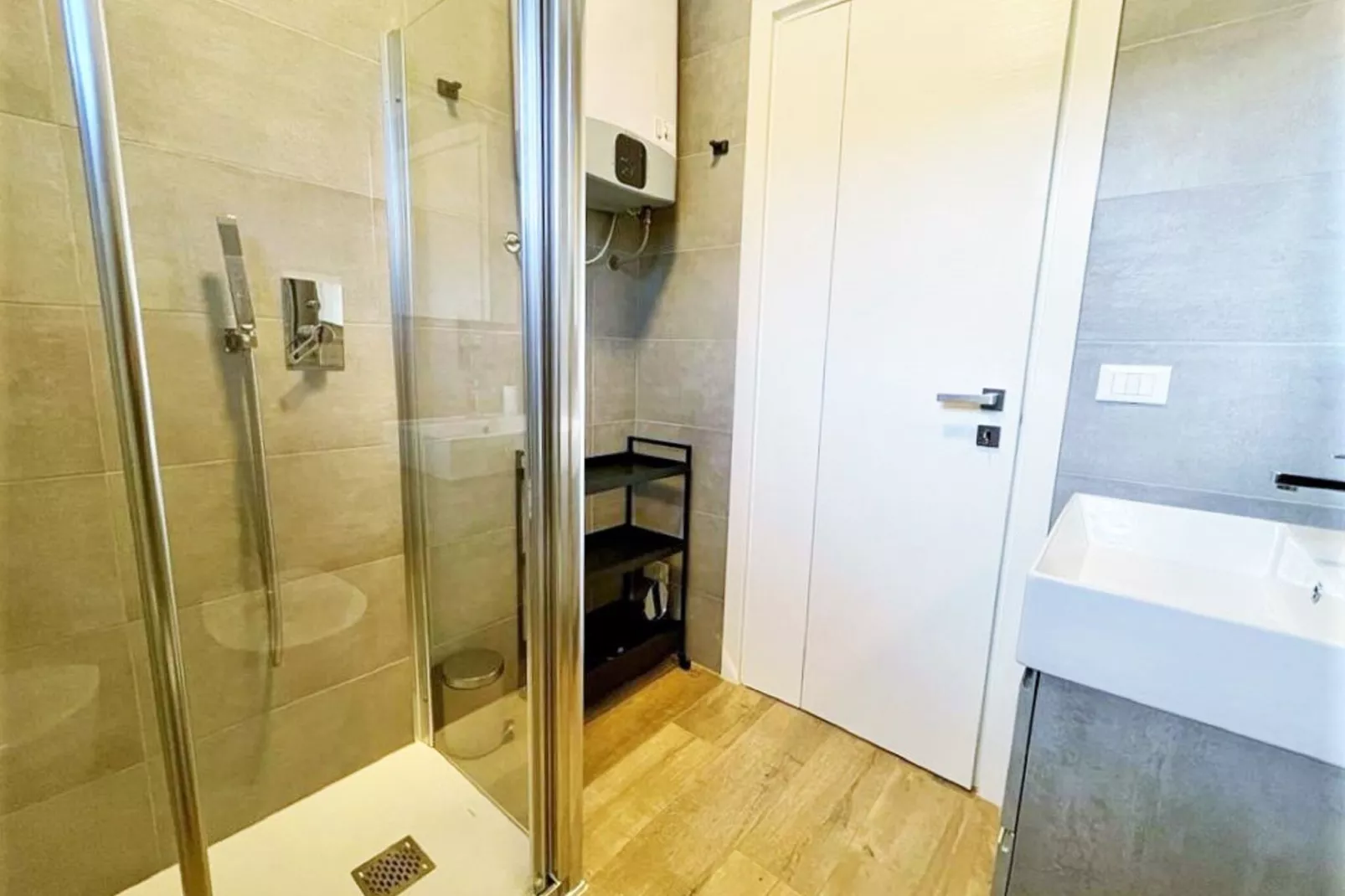 Villa Gabriella-Bathroom
