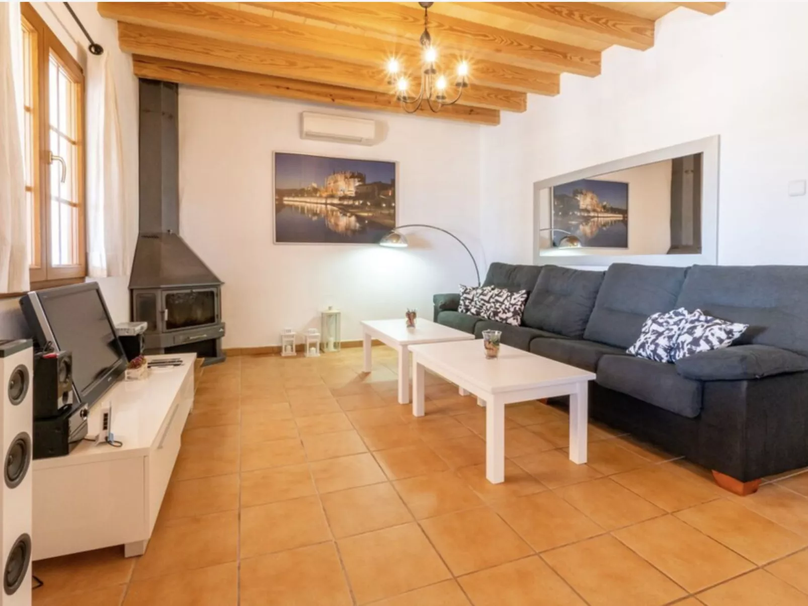 VILLA LORENZO MANACOR by PriorityVillas - Dedans