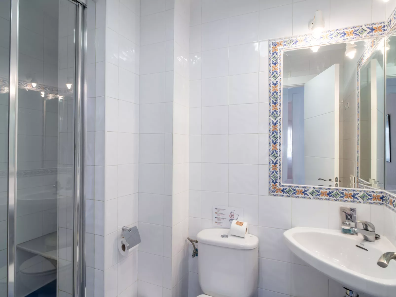 Carabeo 28 Apartment by Casasol - Inside