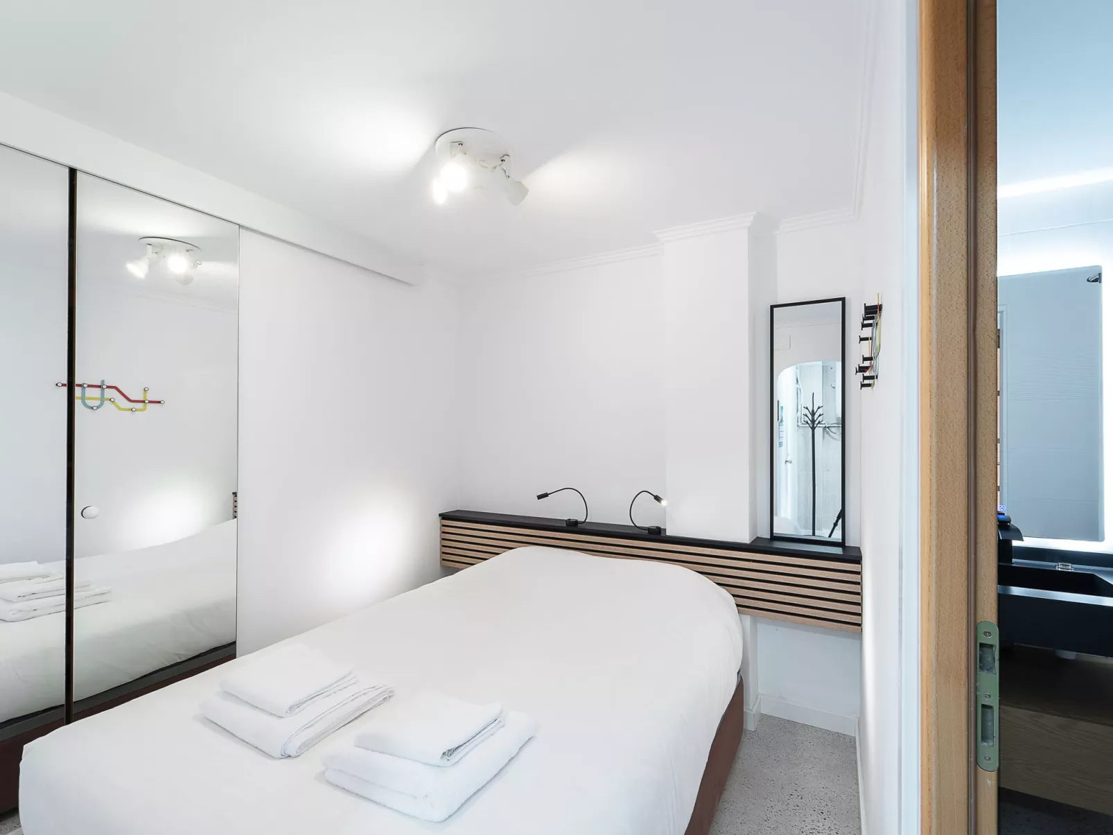 WELCS APARTAMENTO 158 EMP con vistas al canal - Drinnen