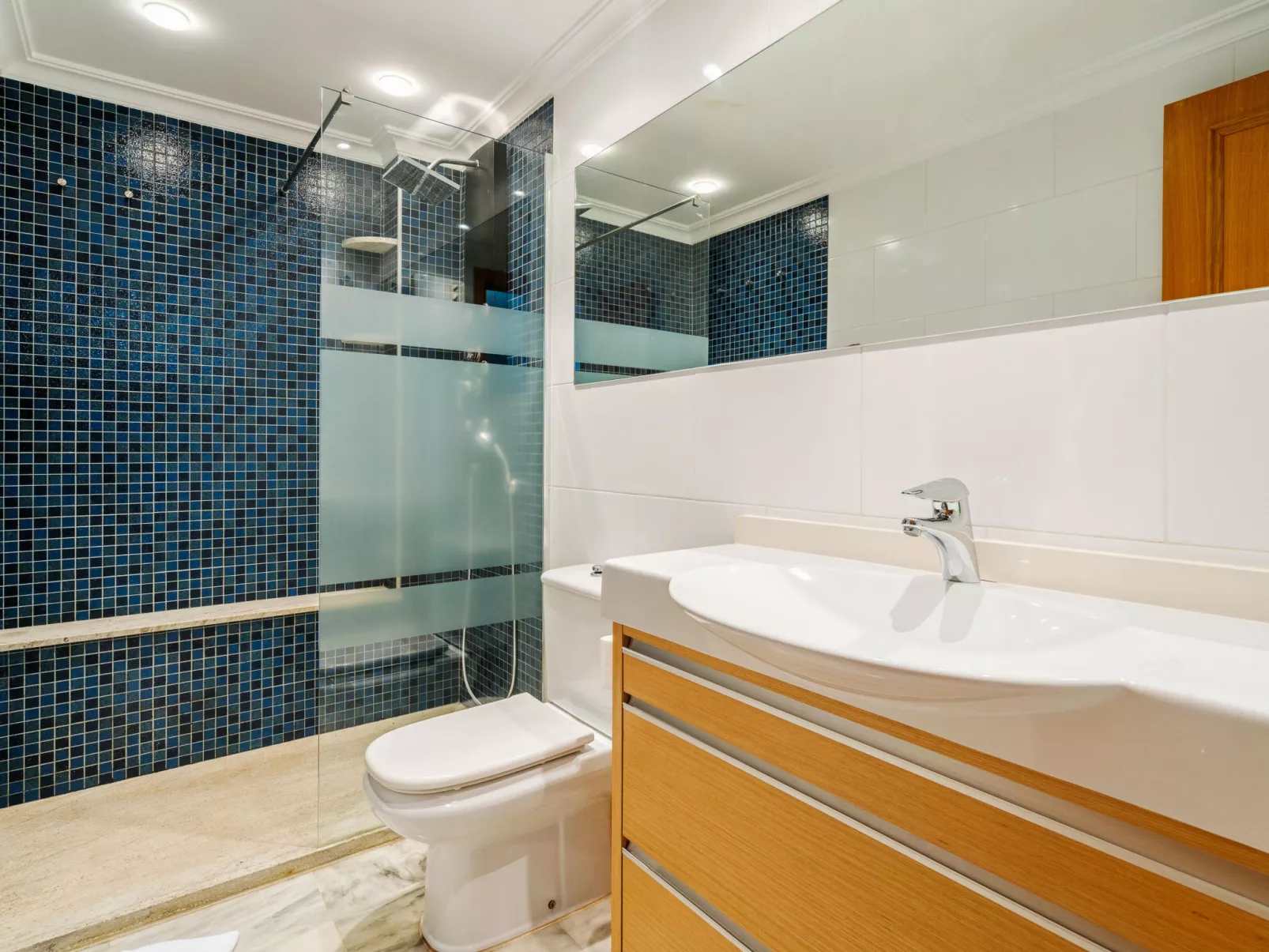 WELCS APARTAMENTO 080 EMP cerca de la playa - Dedans