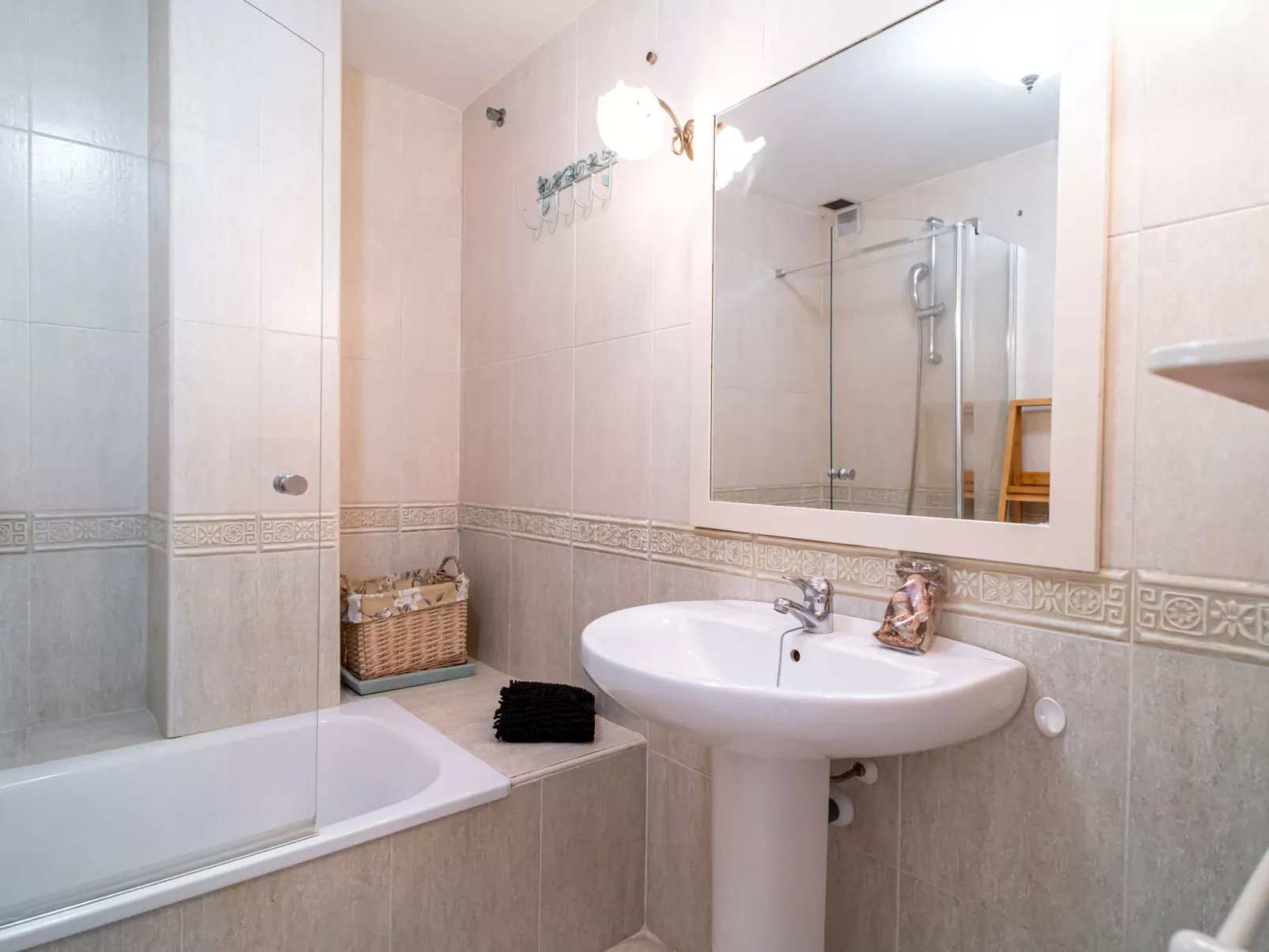 Granada 46 Centro by Casasol - Drinnen