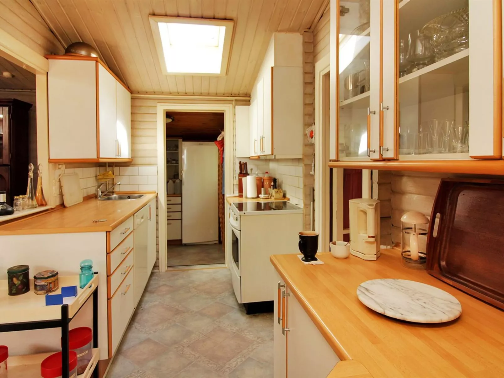 "Enrik" - 123m from the sea - Drinnen