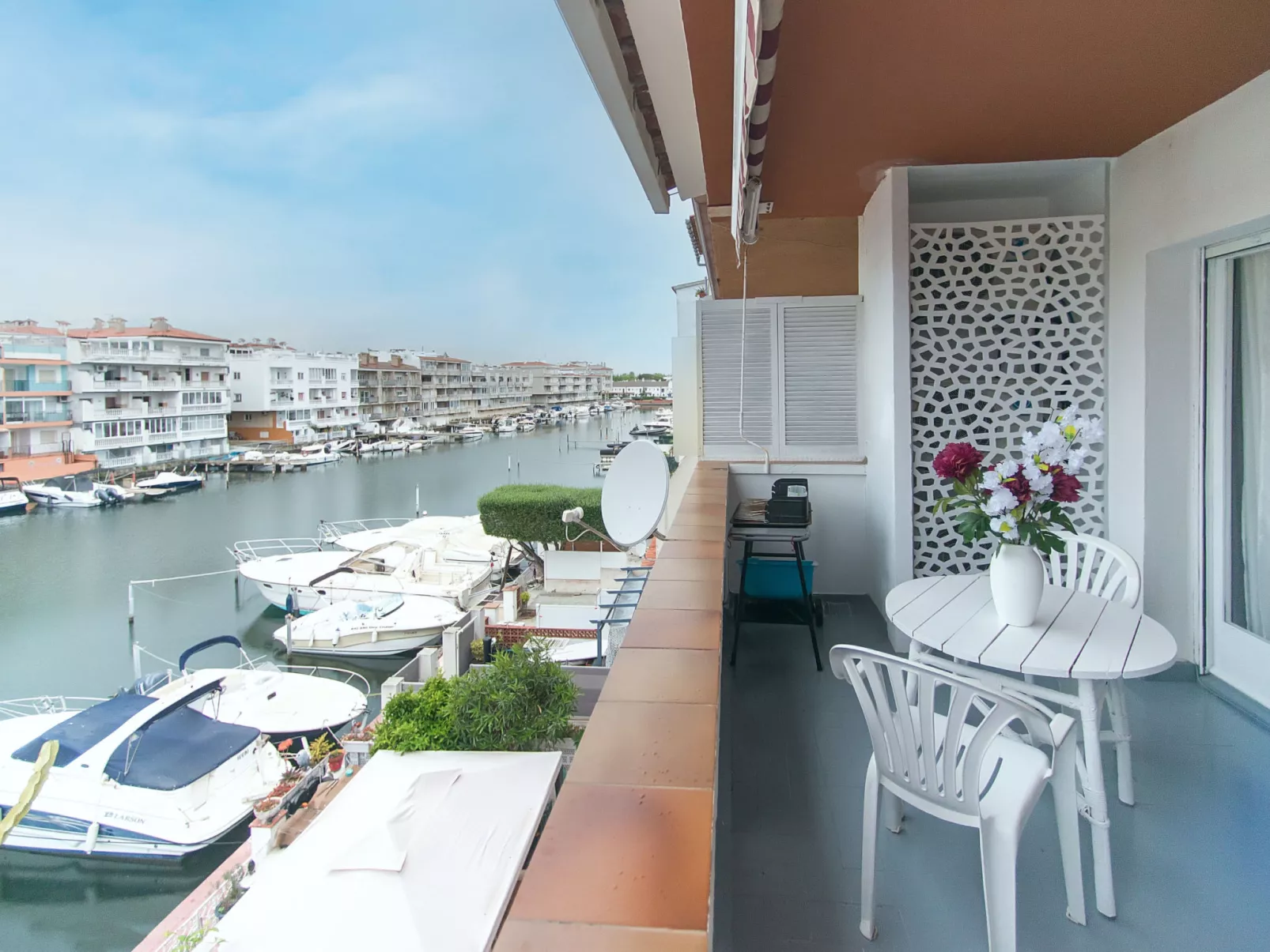 WELCS APARTAMENTO 244 EMP con terraza con vista - Draußen