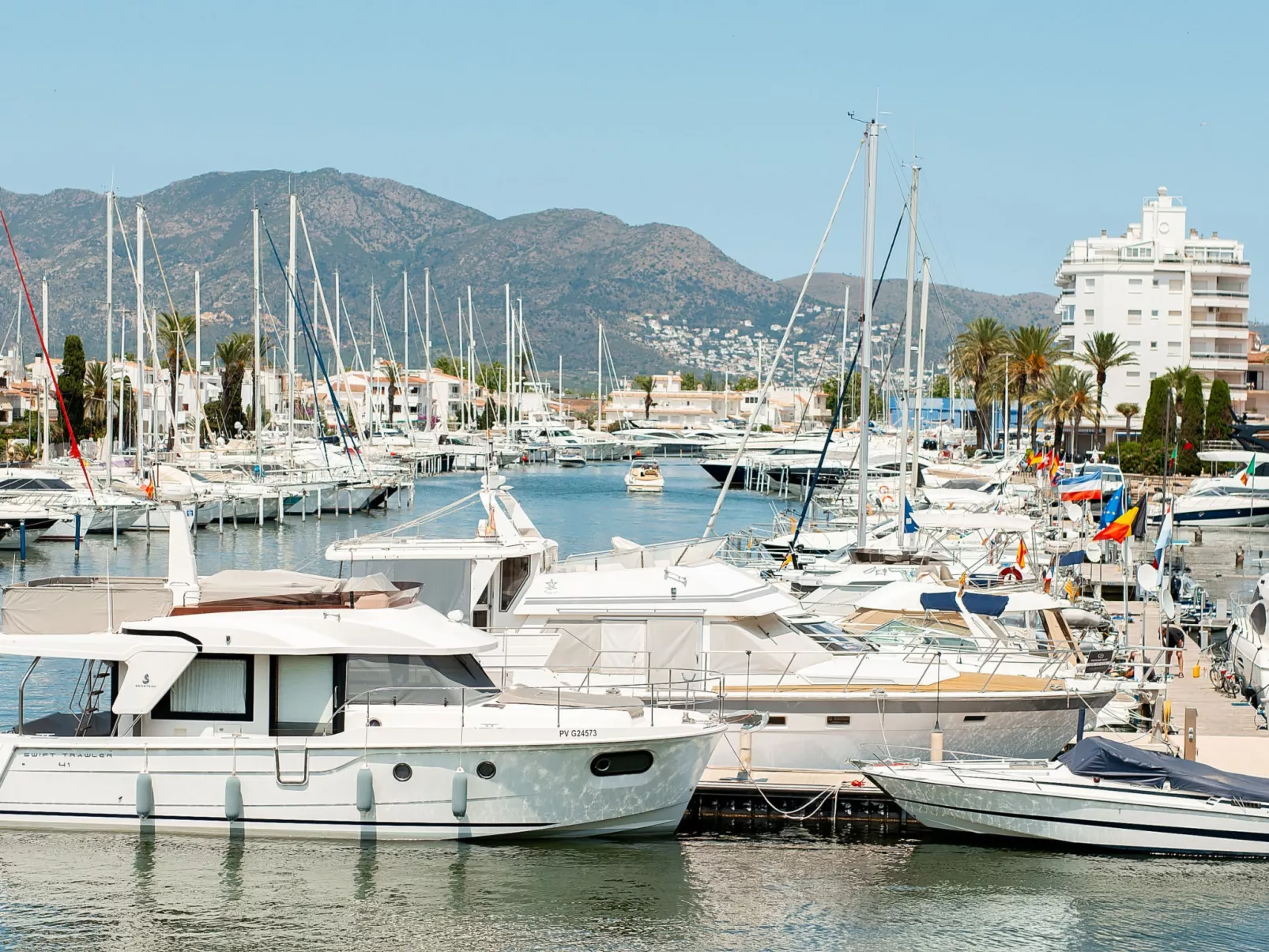 WELCS APARTAMENTO 263 EMP con vistas al canal - Draußen