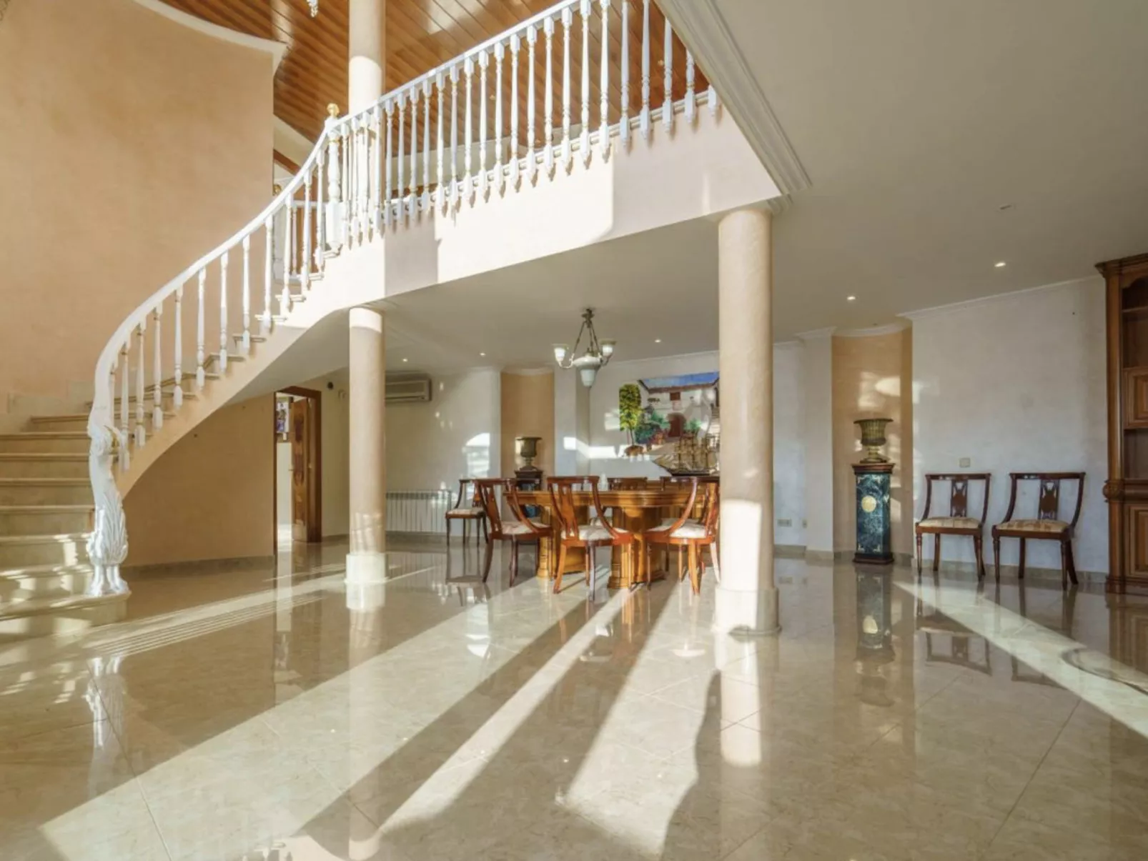 VILLA CAMP DE MAR SEA VIEW - Inside