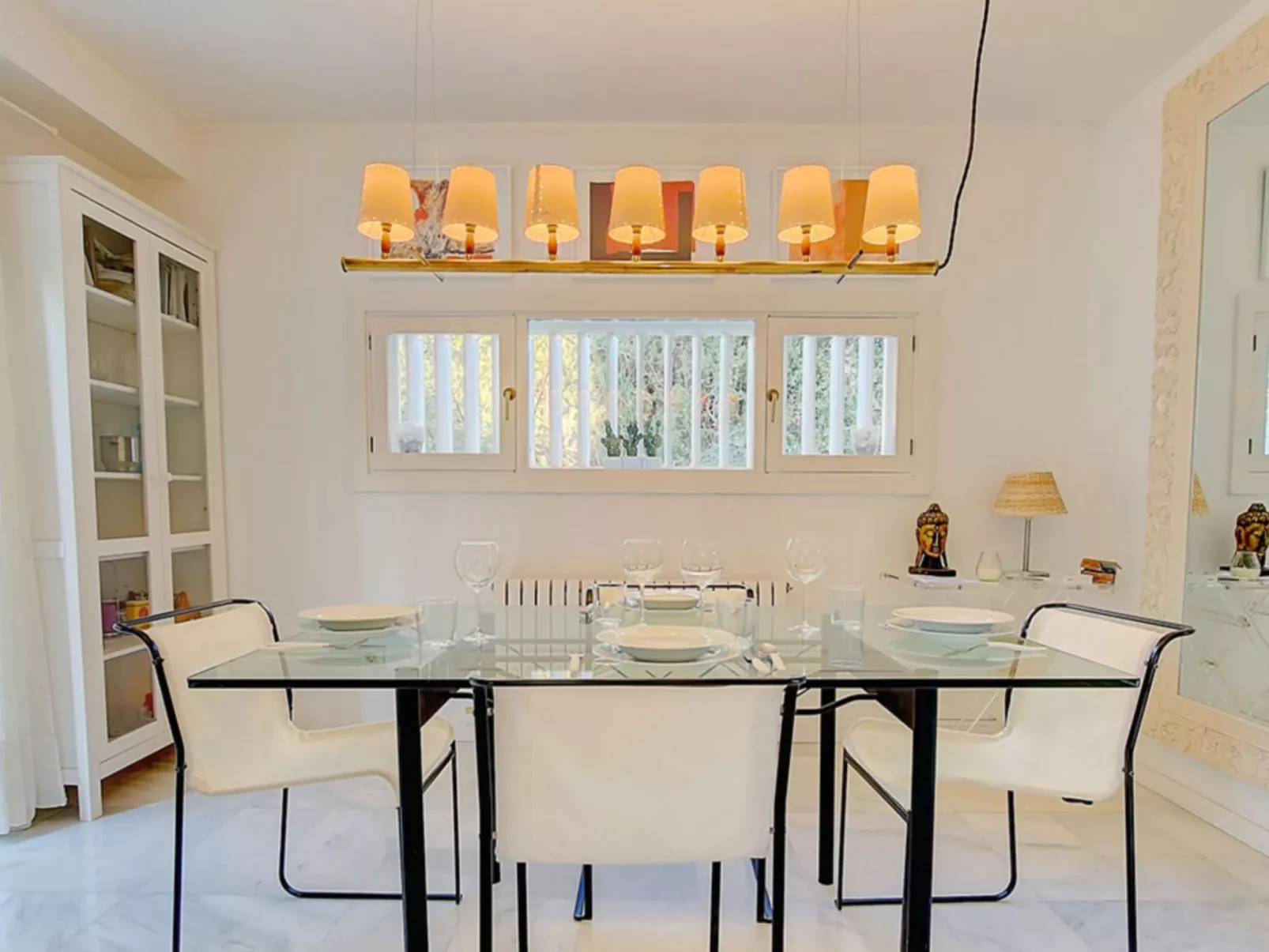 VILLA BONANOVA STYLE - Drinnen